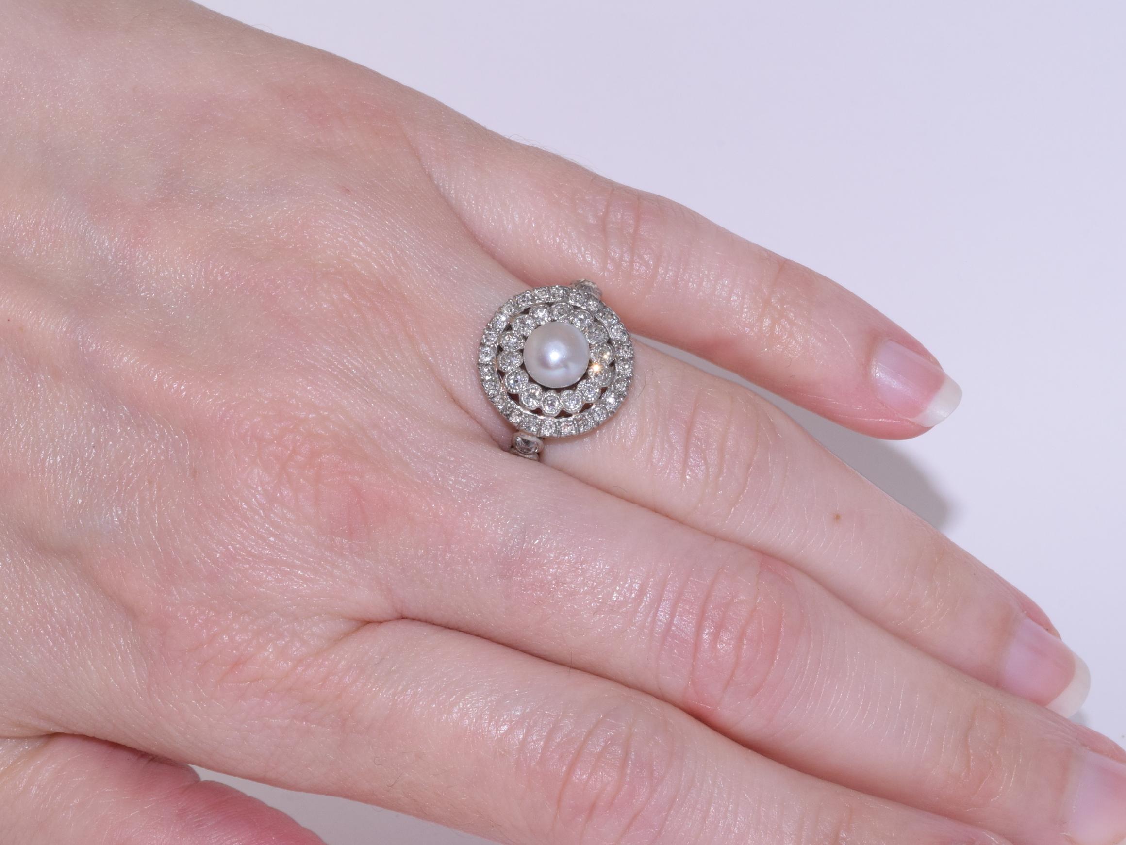 Edwardian Pearl and Diamond Cluster Ring In Good Condition In New York, NY