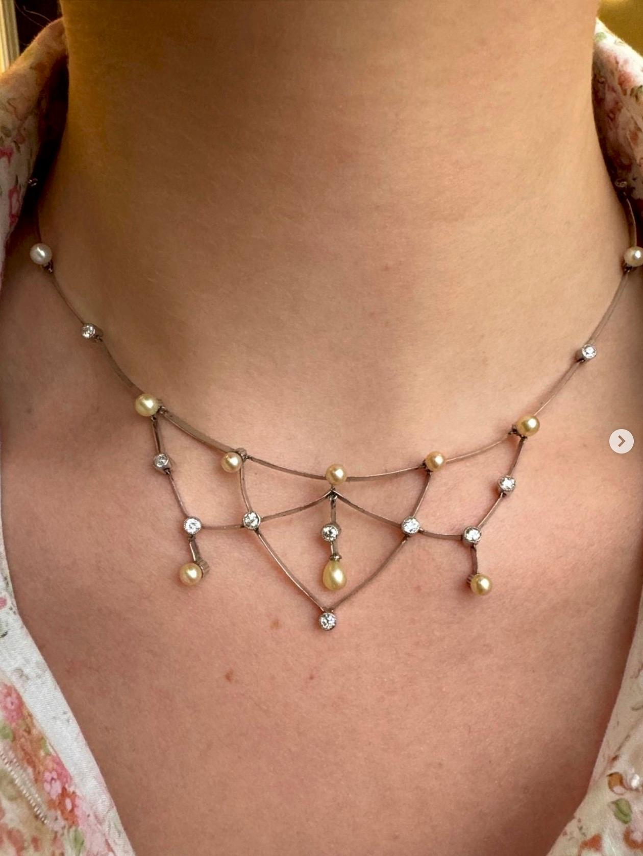 Women's or Men's Edwardian Pearl, Diamond, and Platinum Festoon Necklace For Sale
