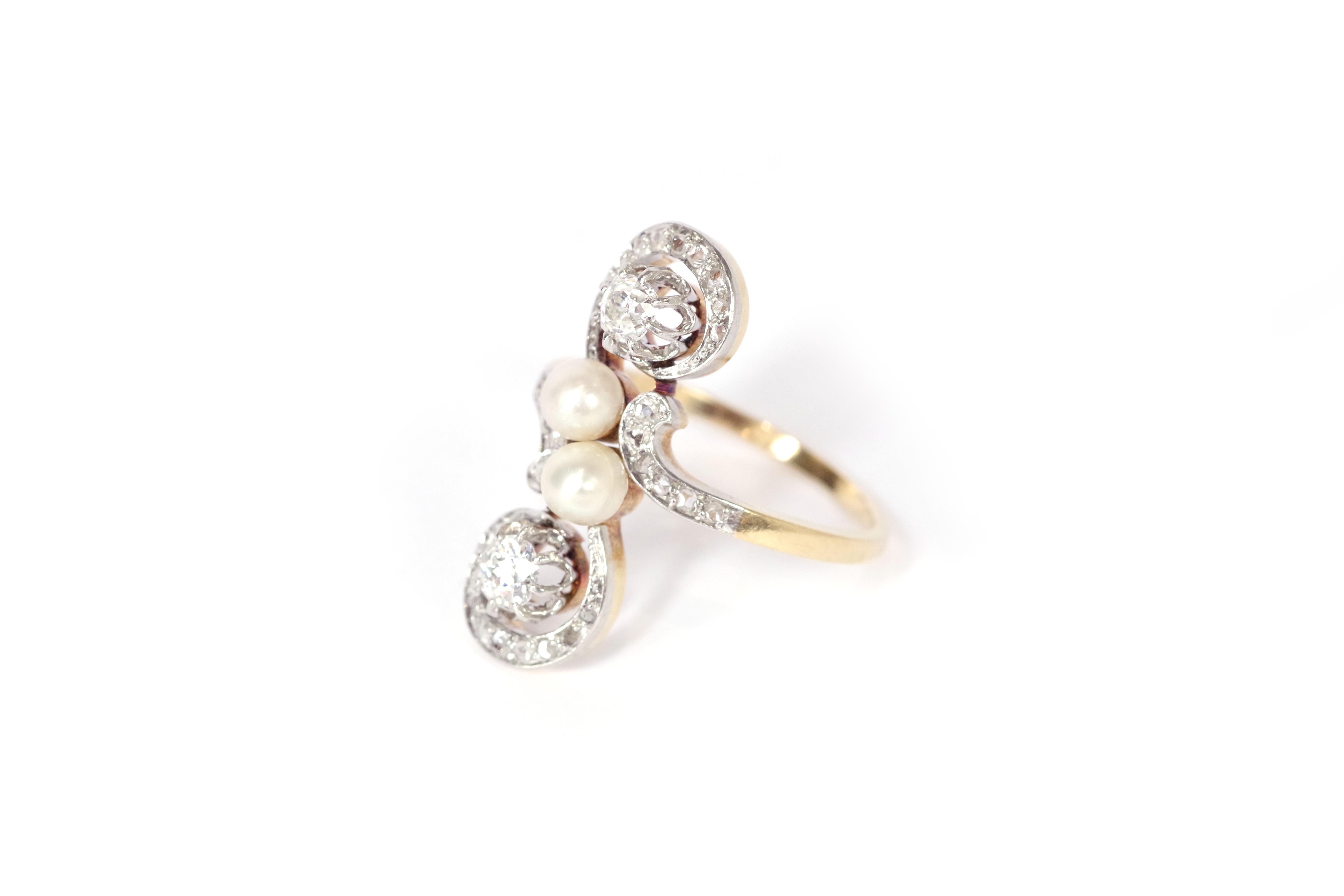 Art Nouveau Edwardian pearl diamond ring in 18-karat gold and platinum 