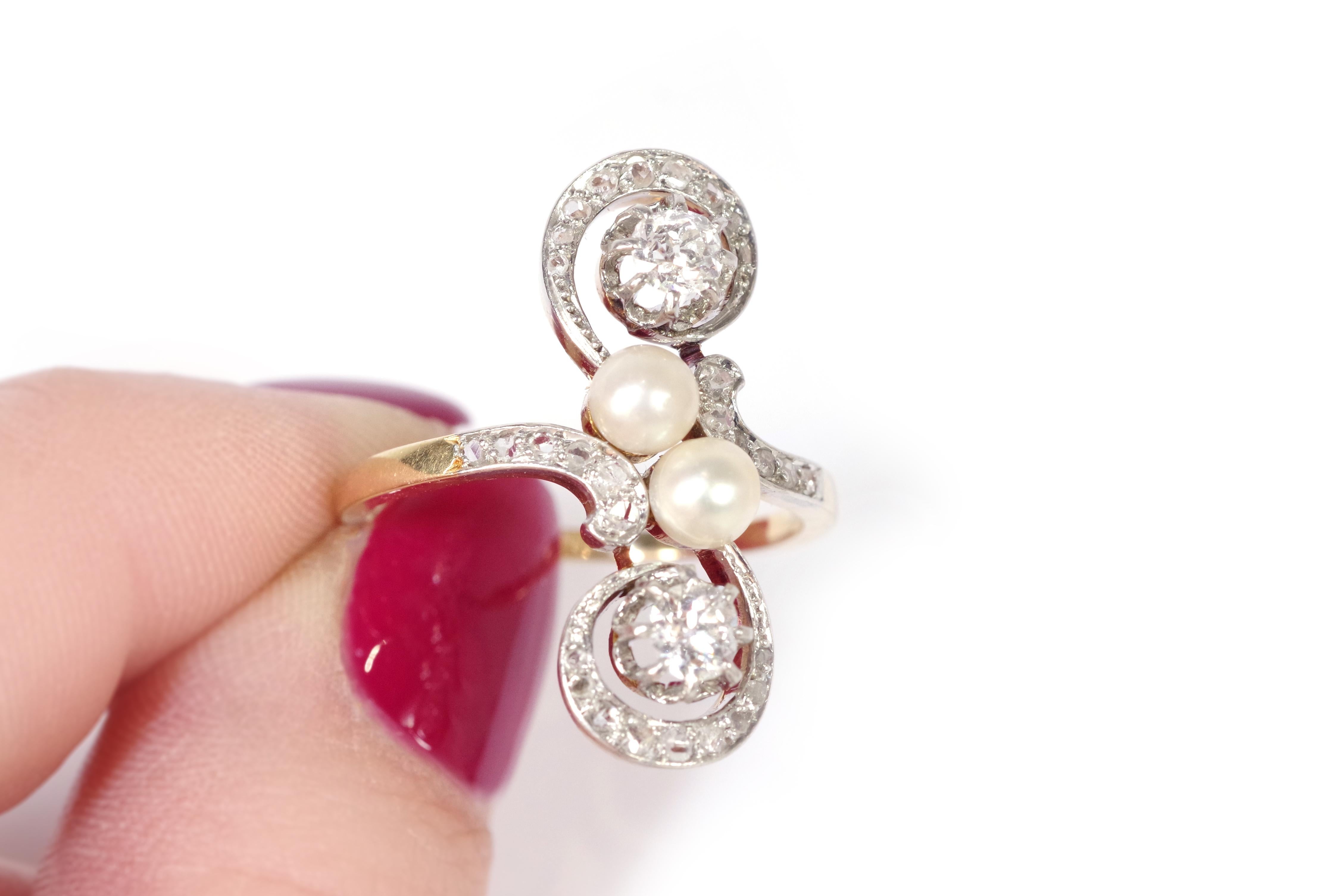 Edwardian pearl diamond ring in 18-karat gold and platinum  In Fair Condition In PARIS, FR