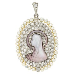 Edwardian Pearl Pavè Diamond Mother-Of-Pearl Platinum-Topped White Gold Pendant