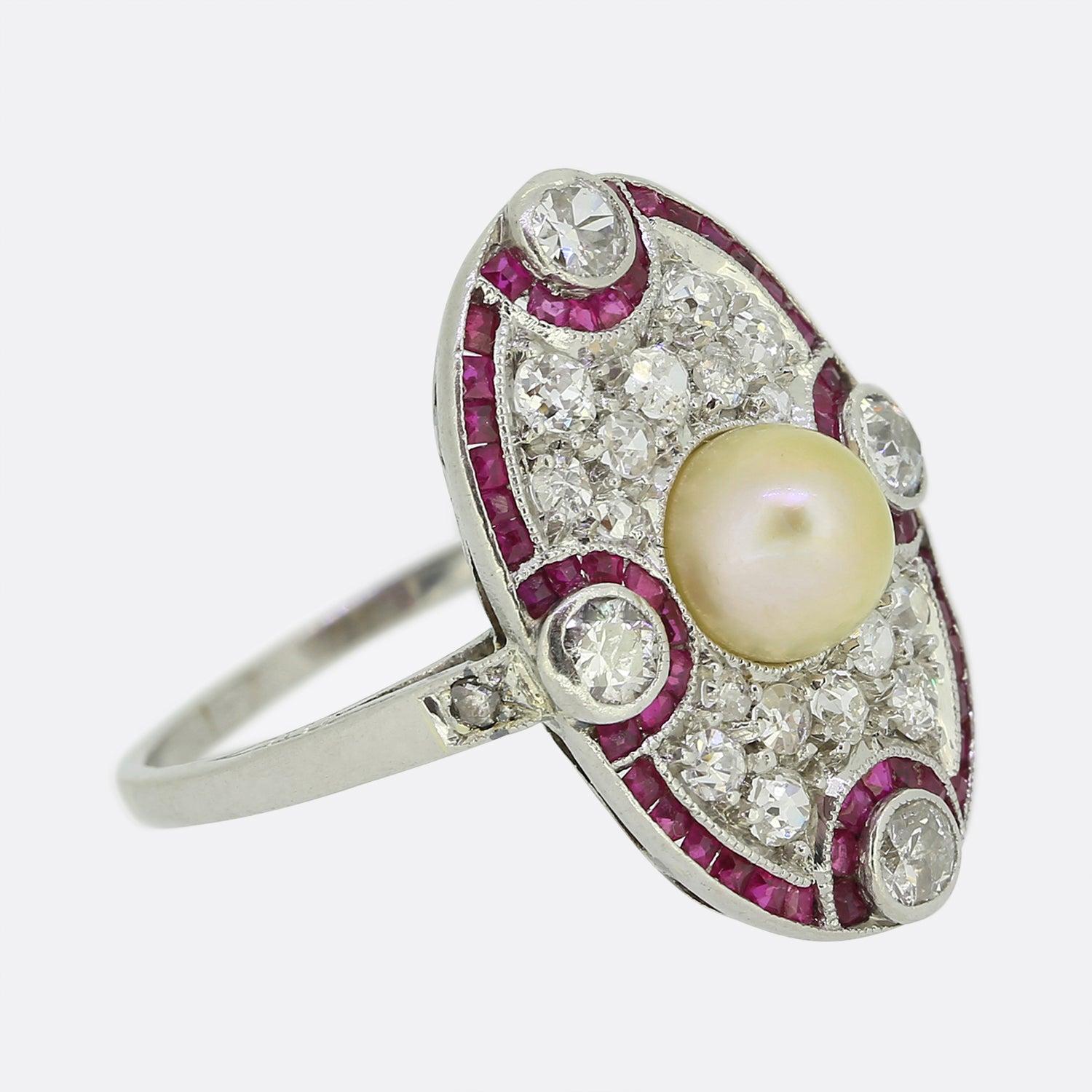 Tischring mit edwardianischer Perle, Rubin und Diamant (Edwardian) im Angebot