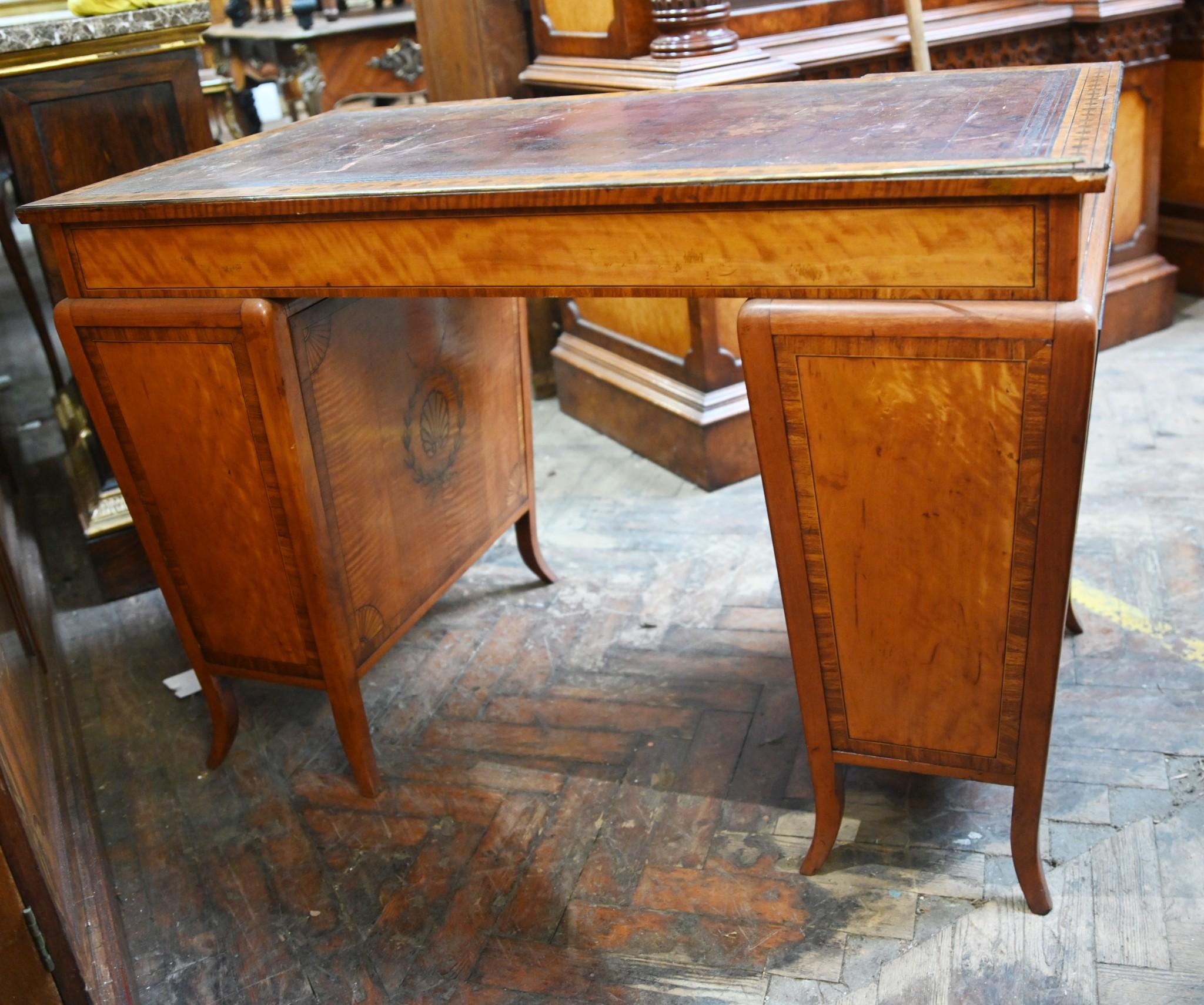 Edwardian Pedestal Desk Sheraton Inlay Writing Table 1900 For Sale 4