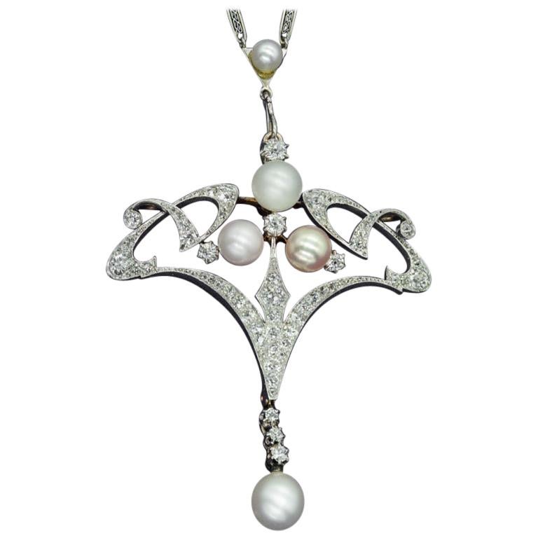 Edwardian Pendant in Gold and Platinum with Natural Pearls and Diamonds on Gold