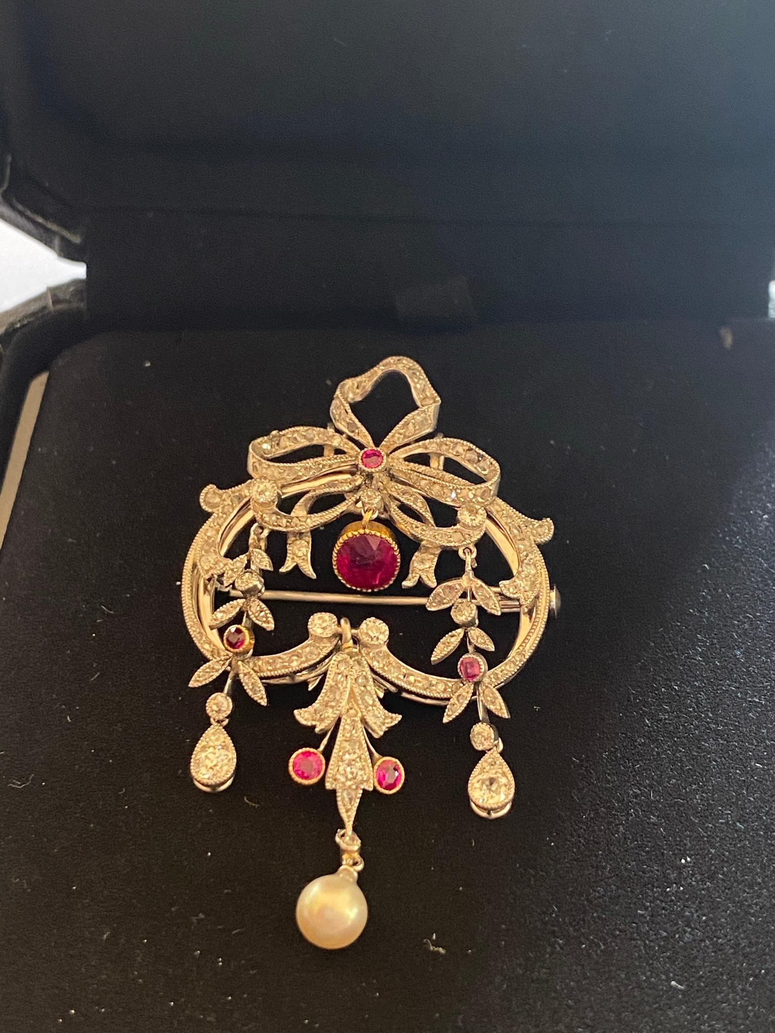 Edwardian Pendant with Chain / Brooch Platinum, Gold, Diamonds and Birma Ruby For Sale 4