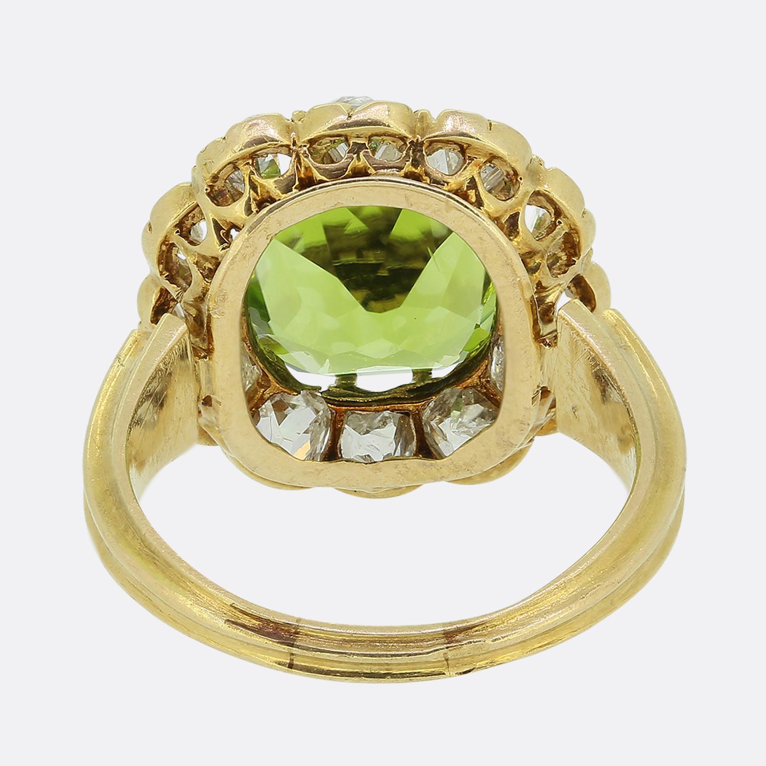 Edwardian Peridot and Old Cut Diamond Cluster Ring In Good Condition In London, GB