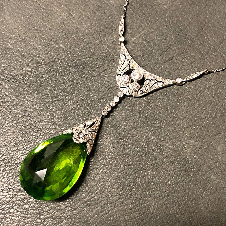 Edwardian Peridot Briolette and Diamond Necklace, circa 1910s For Sale 1