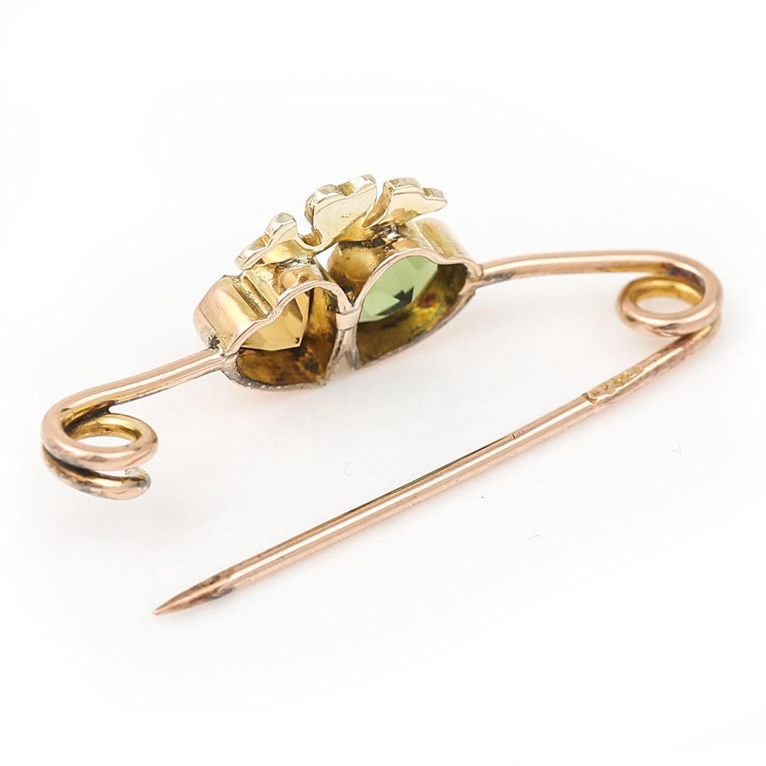 Edwardian Peridot, Citrine and Pearl Twin Heart Brooch, circa 1910 In Good Condition For Sale In Lancashire, Oldham