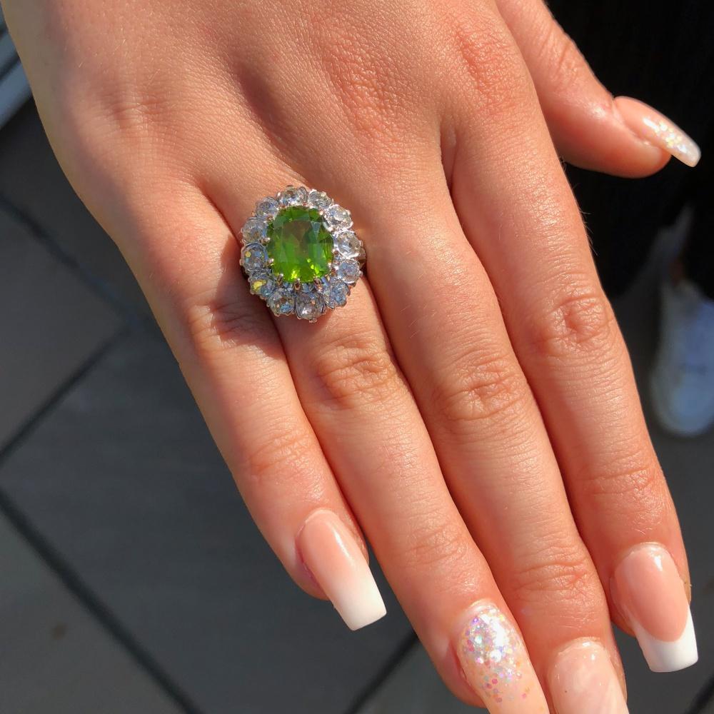 Edwardian Peridot Diamond Cluster Gold Ring For Sale 5