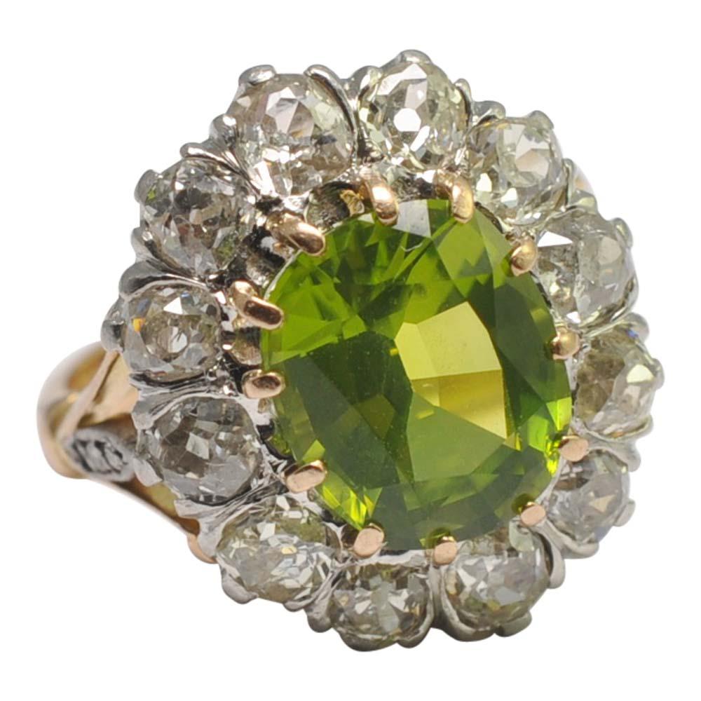 Edwardian Peridot Diamond Cluster Gold Ring For Sale 1