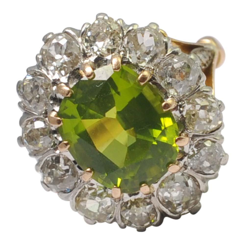 Edwardian Peridot Diamond Cluster Gold Ring For Sale 3