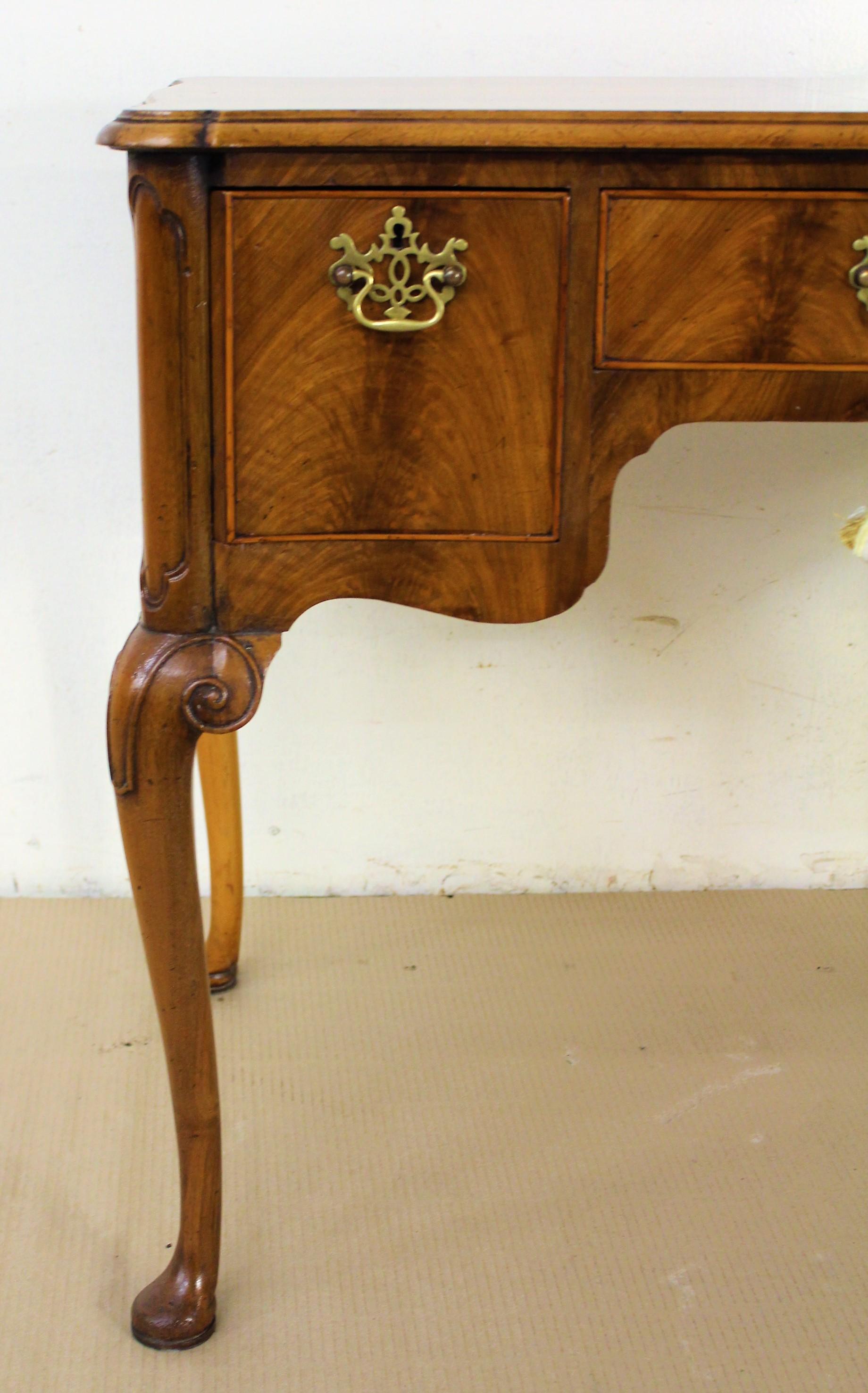 Edwardian Period Burr Walnut Lamp Table For Sale 3