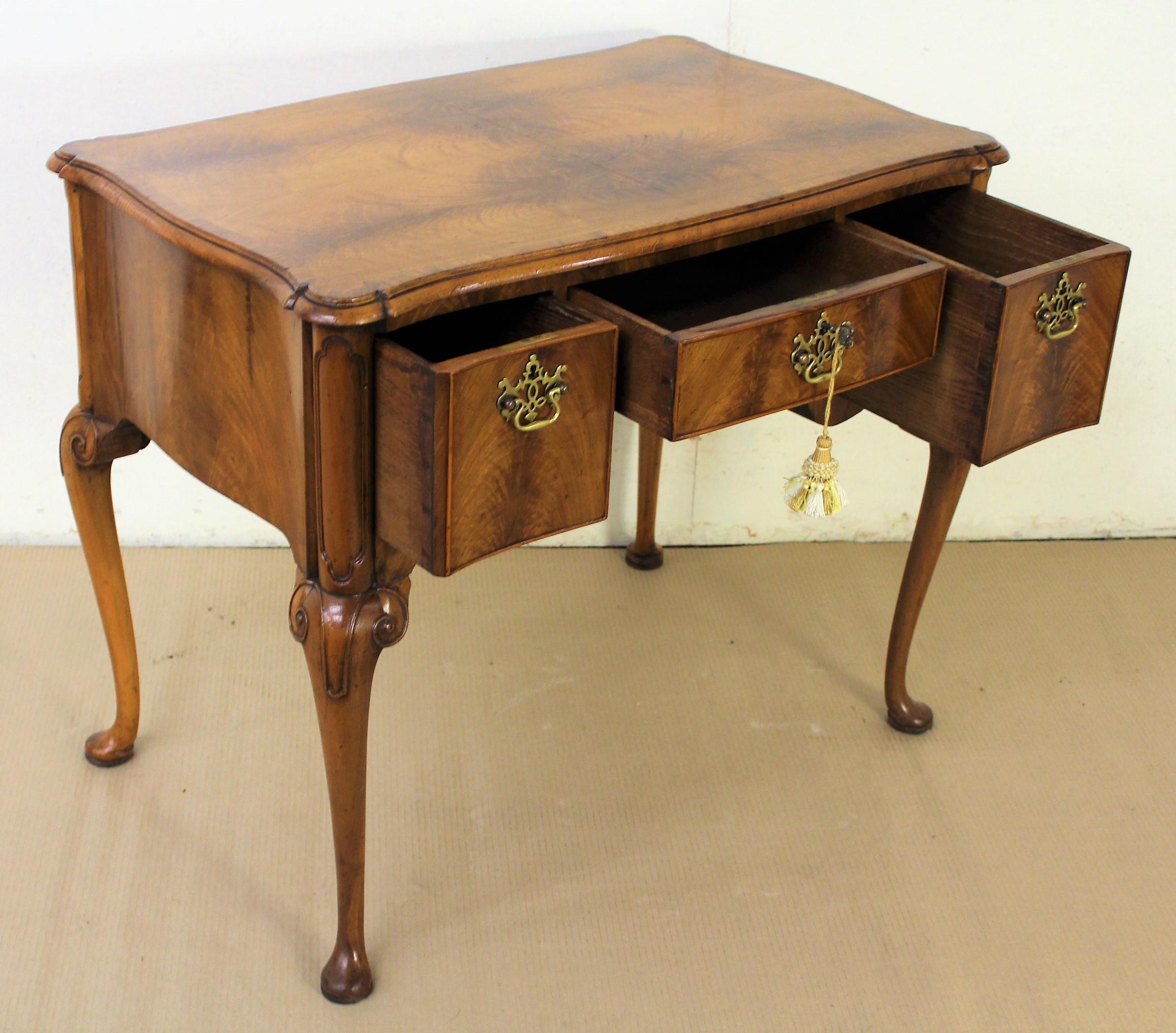 Queen Anne Edwardian Period Burr Walnut Lamp Table For Sale