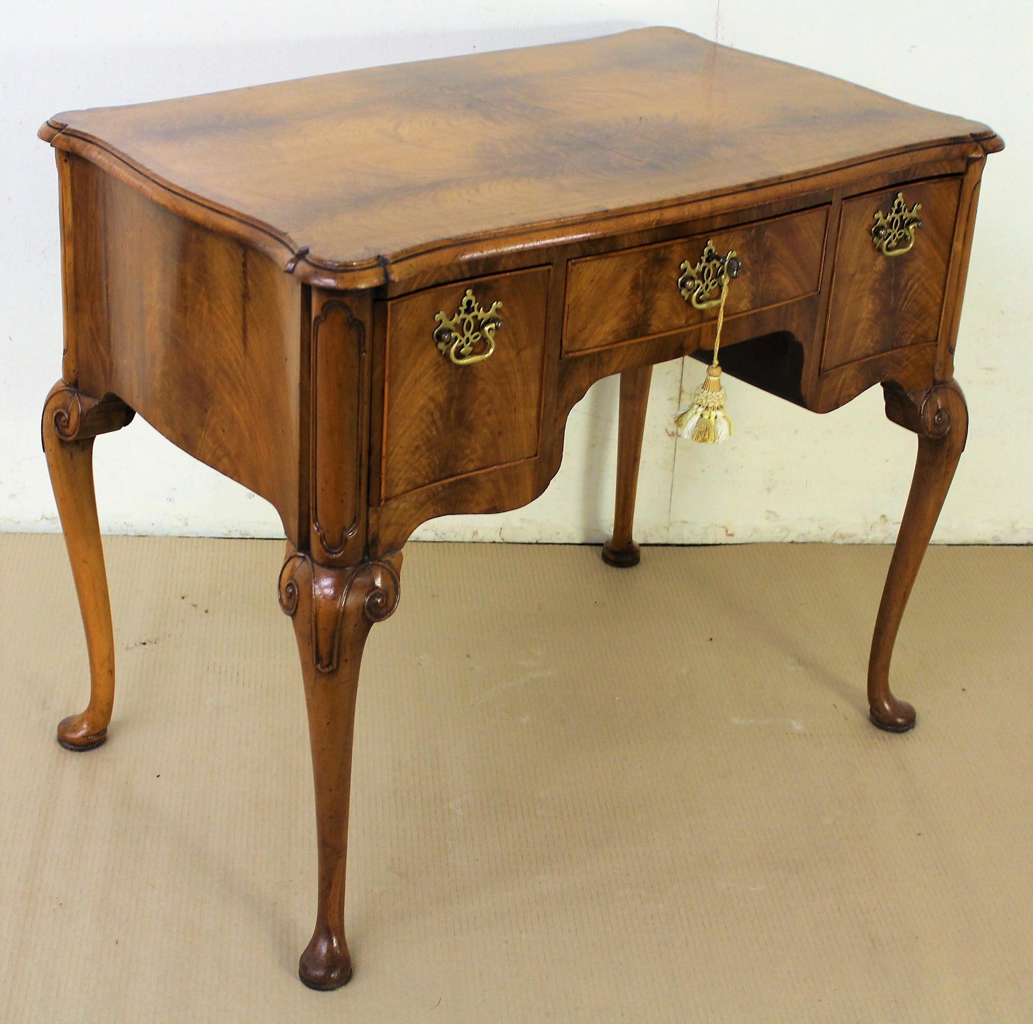 Scottish Edwardian Period Burr Walnut Lamp Table For Sale