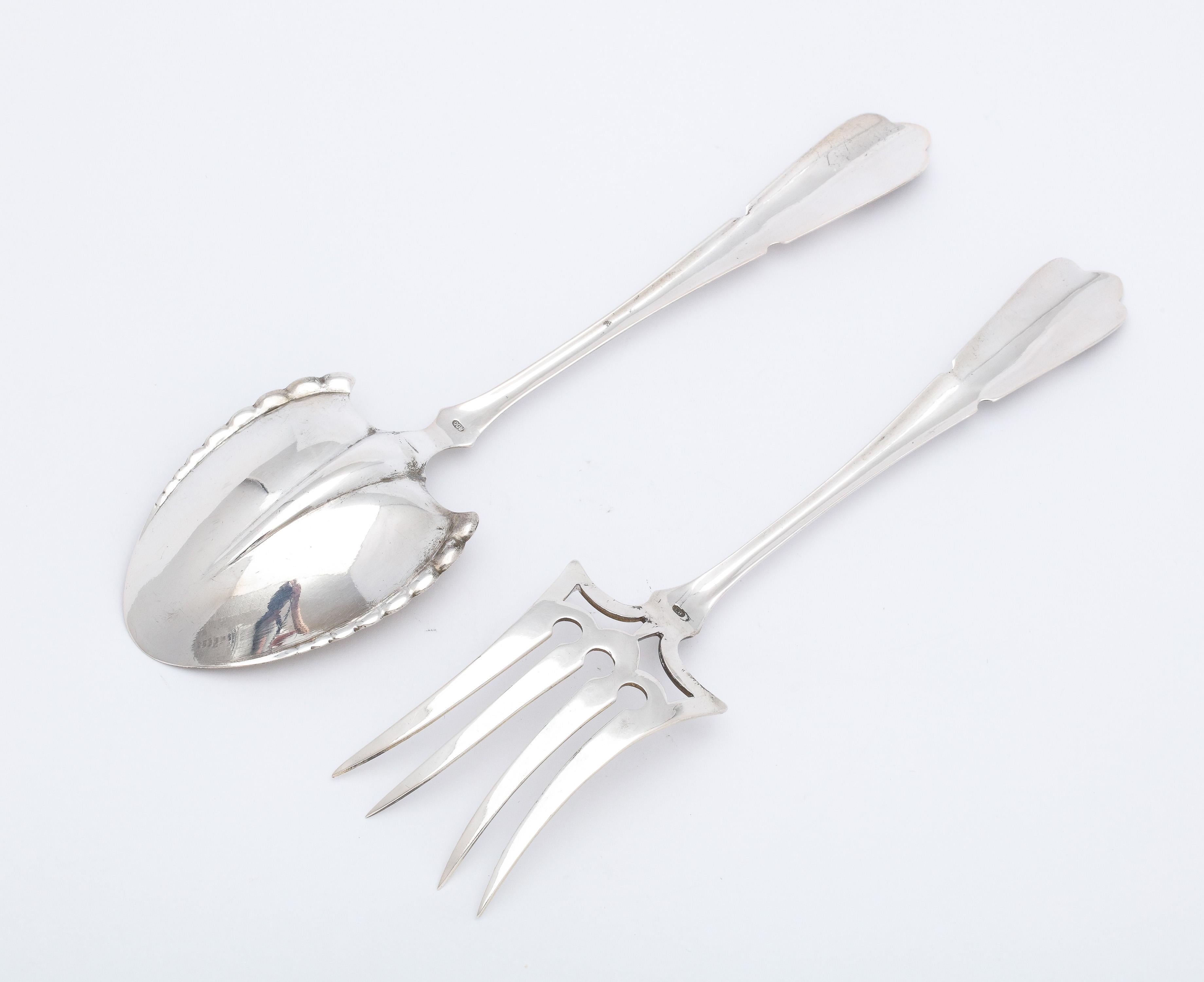 Edwardian Period Continental Silver (.800) Parcel Gilt Cake/Dessert Serving Set In Good Condition For Sale In New York, NY