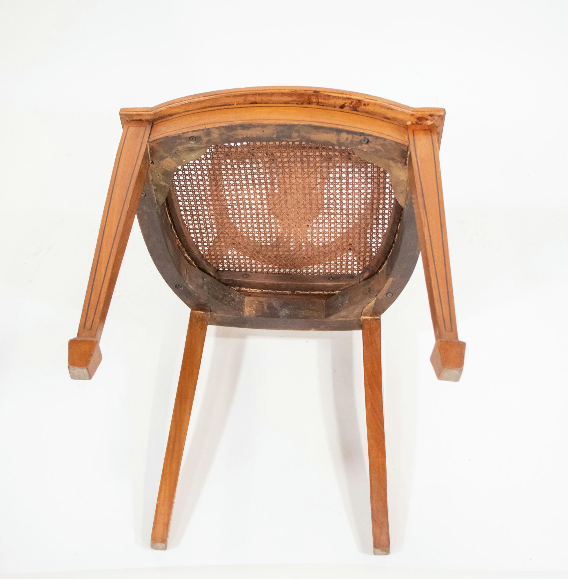 Ensemble de salle à manger anglais d'époque édouardienne d'inspiration Hepplewhite en bois de citronnier en vente 5