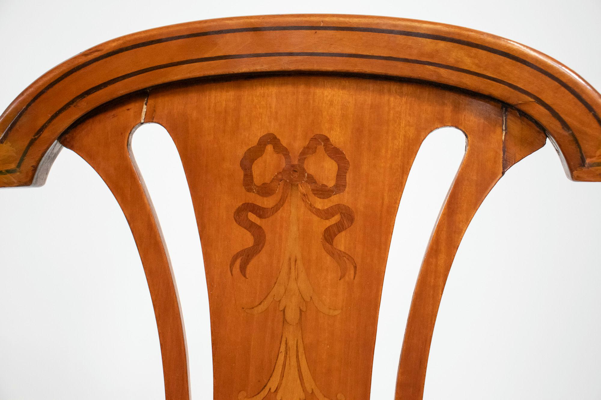 Ensemble de salle à manger anglais d'époque édouardienne d'inspiration Hepplewhite en bois de citronnier en vente 6