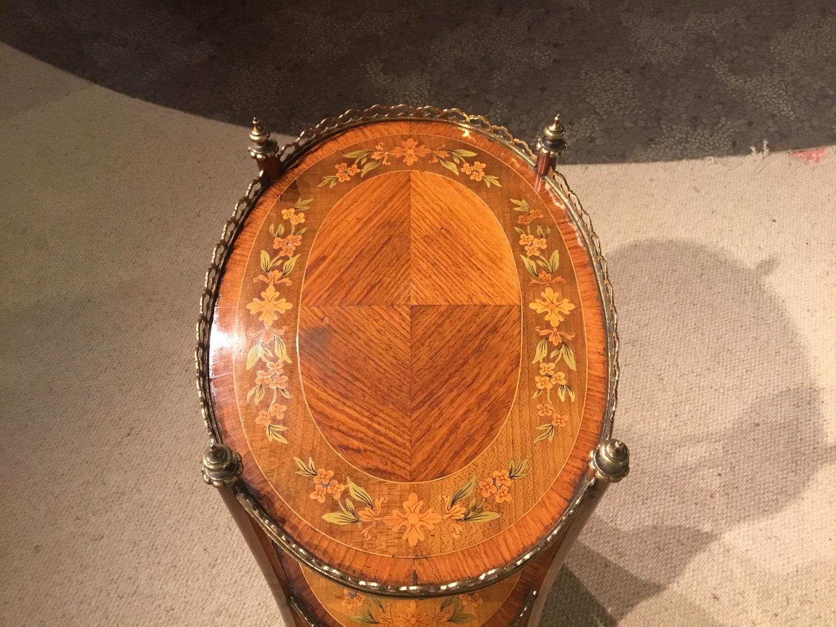 Edwardian Period Kingwood, Sycamore and Marquetry Inlaid Étagère For Sale 8