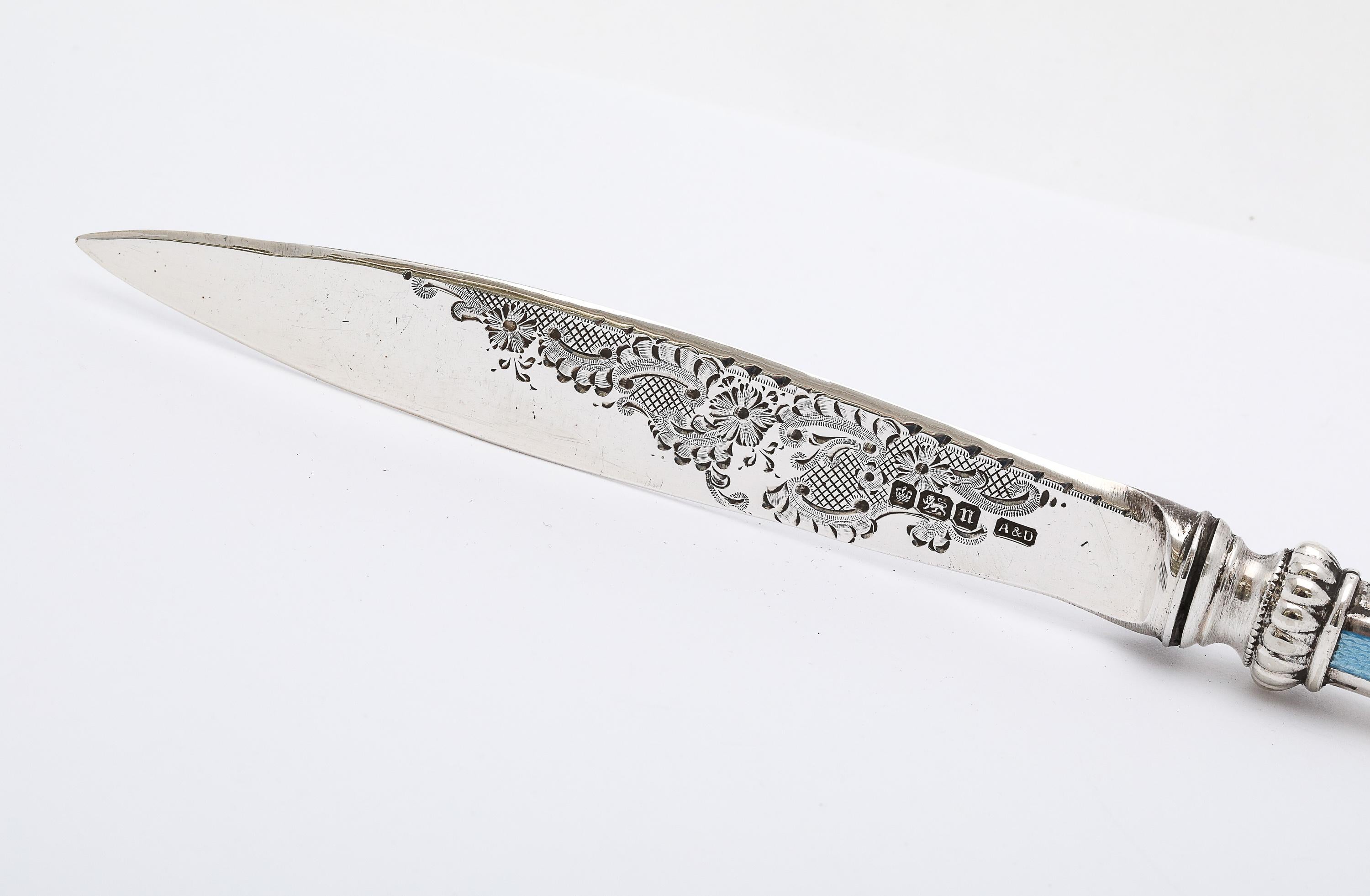 Brieföffner aus Sterlingsilber und blauer Guilloche-Emaille aus der Edwardianischen Periode im Angebot 3