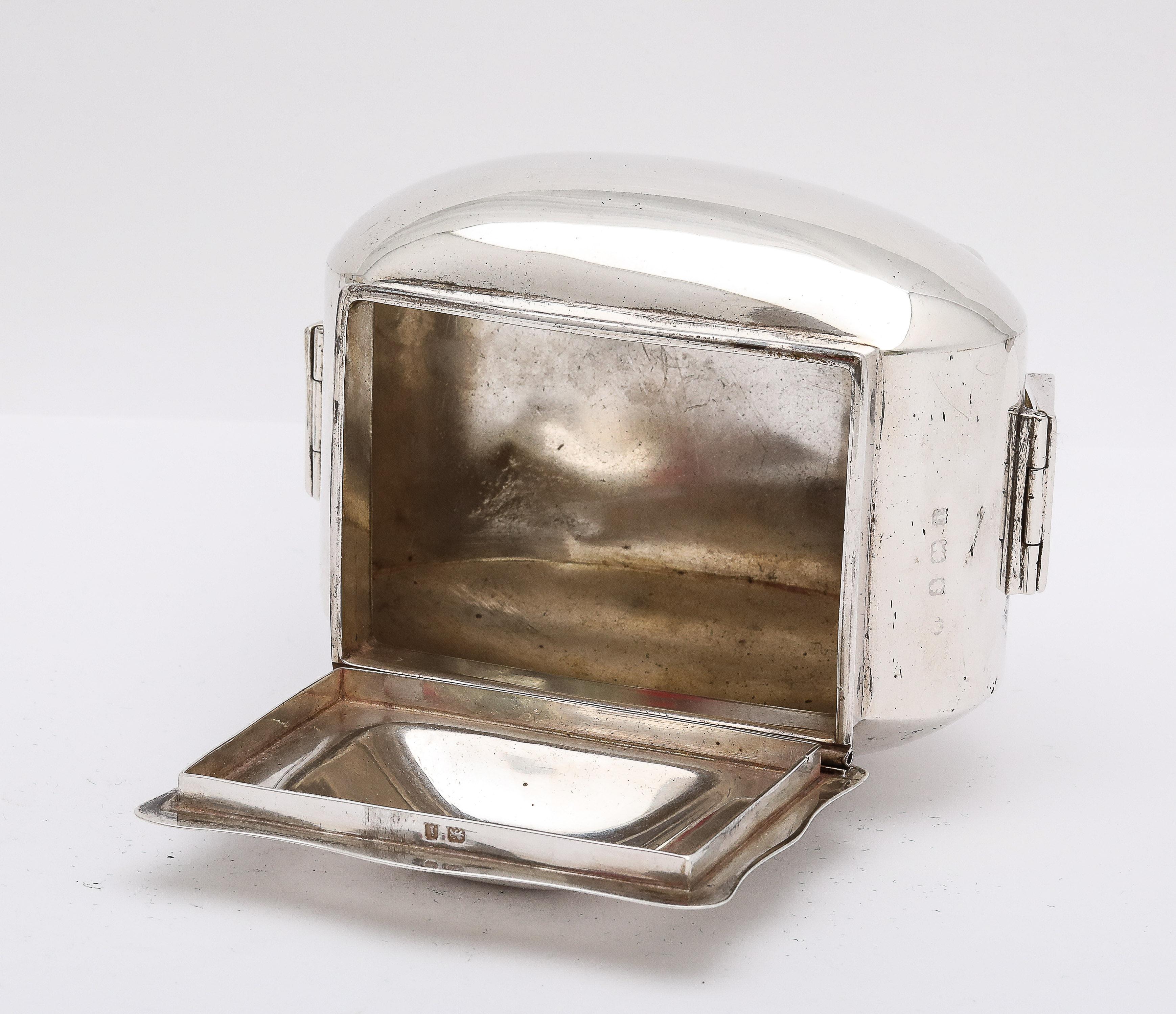 Edwardian Period Sterling Silver Ball-Footed Tea Caddy With HInged Lid For Sale 12