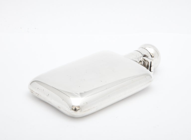 Edwardian Period Sterling Silver Flask with Hinged Lid For Sale 4