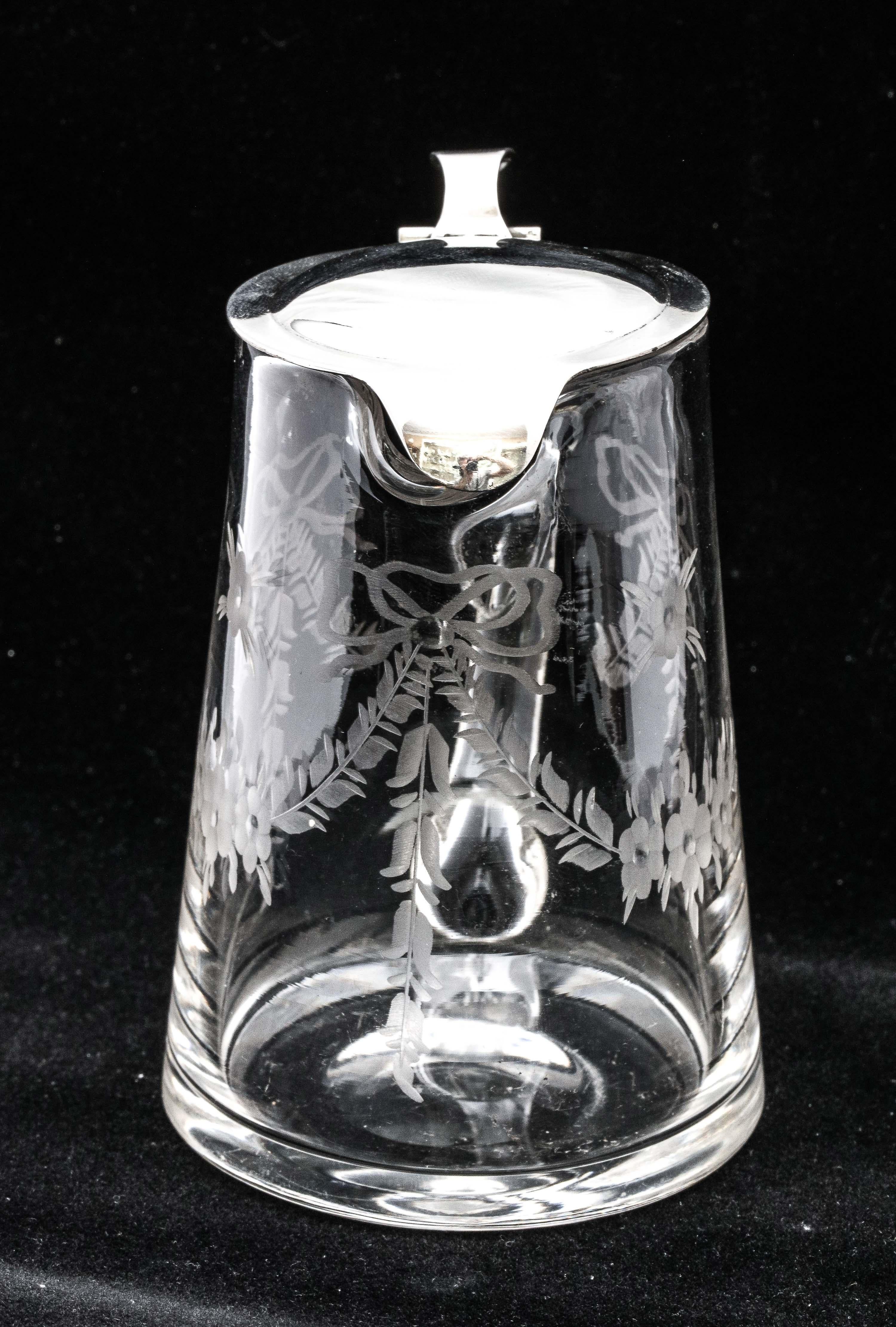 Edwardian Period Sterling Silver-Mounted Etched Glass Syrup Jug By Hawkes For Sale 12