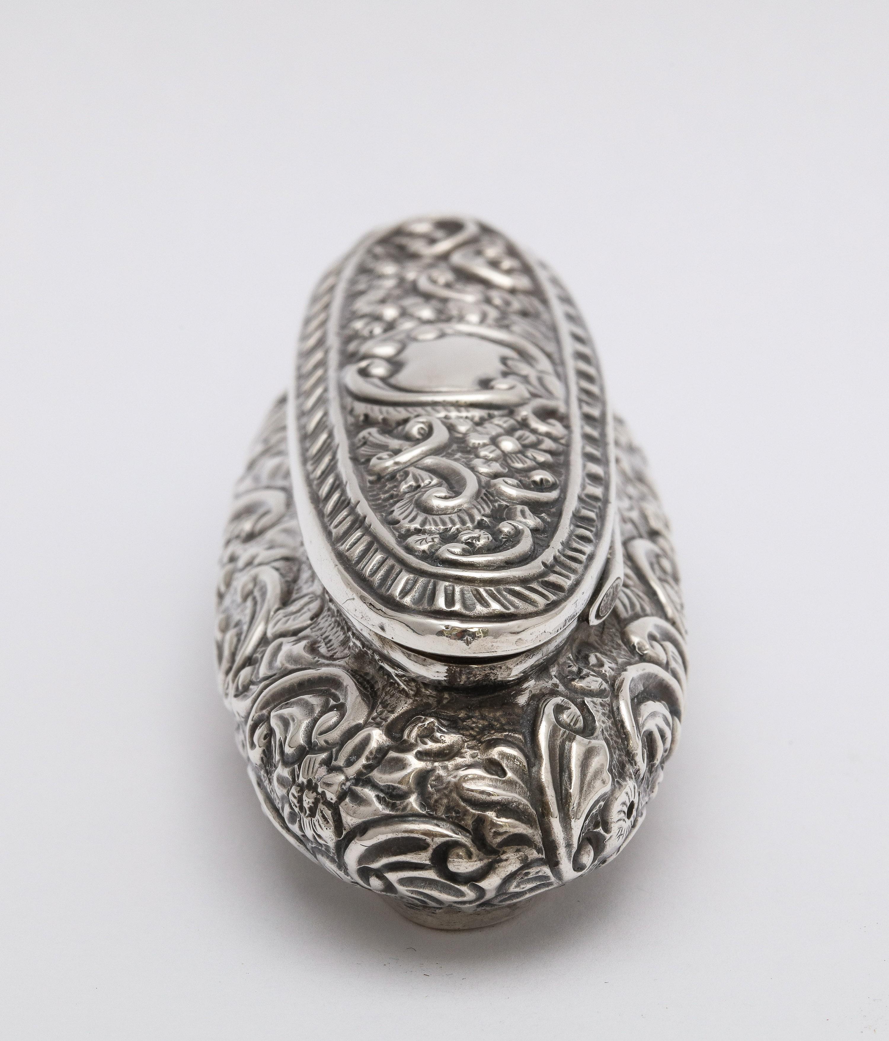 Edwardian Period Sterling Silver Oval Trinkets Box with Hinged Lid 1