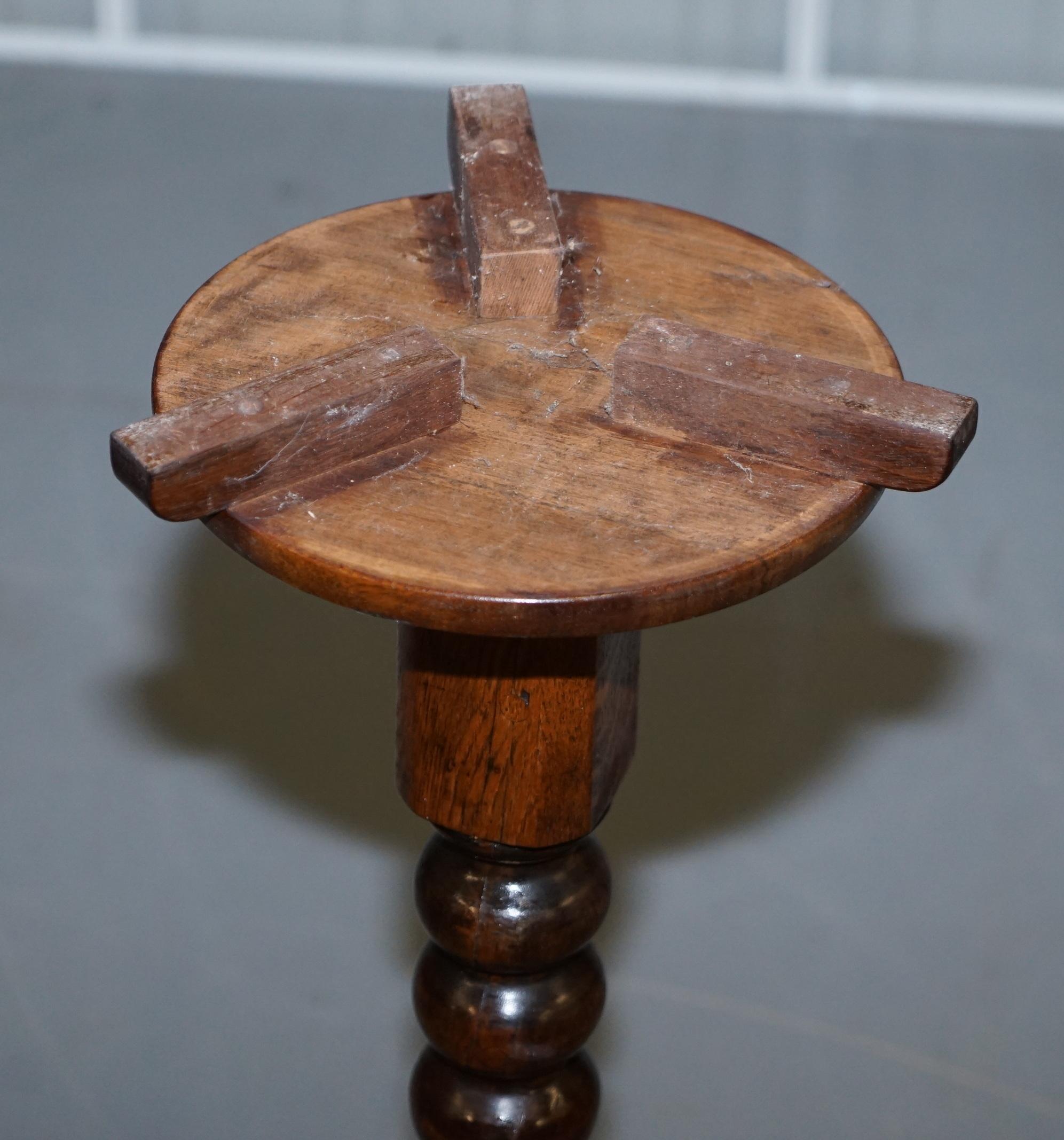 Edwardian Period Tall English Oak Walnut Bobbin Turned Lamp Wine Side End Table 6