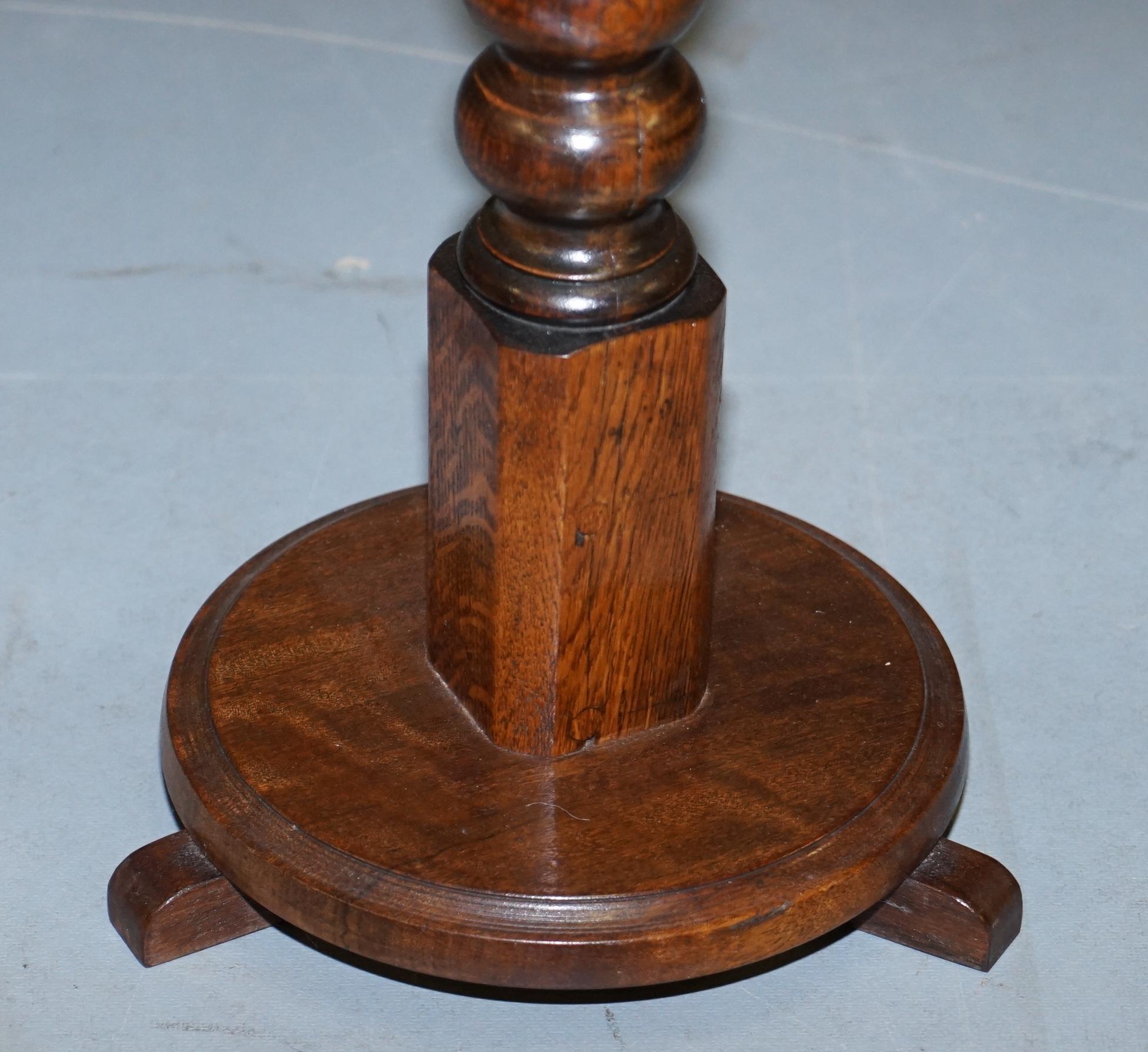 Edwardian Period Tall English Oak Walnut Bobbin Turned Lamp Wine Side End Table 4