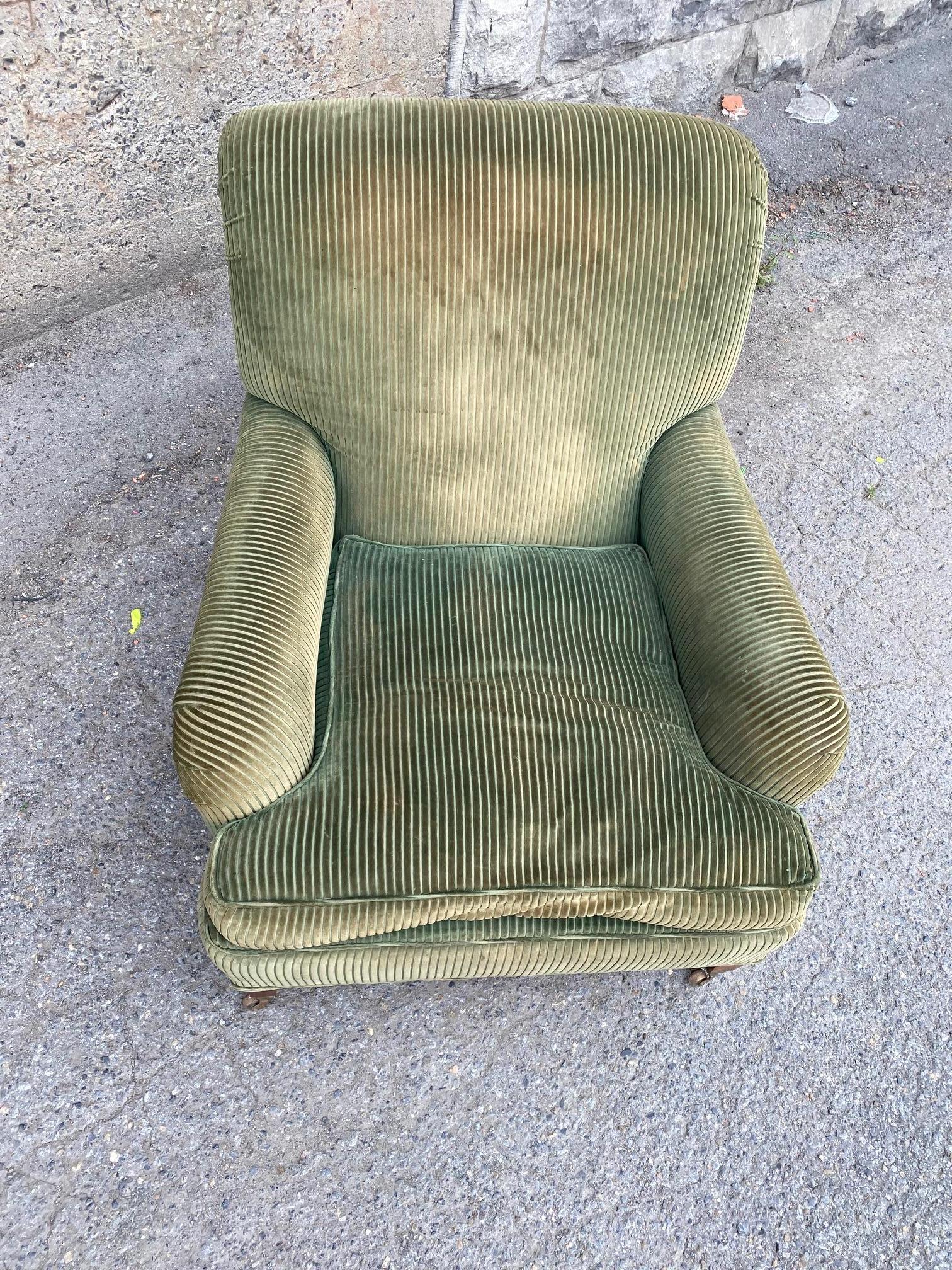 Edwardian Period Velvet Upholstered Library Armchair Attributes to Howard & Sons In Good Condition In Montreal, QC