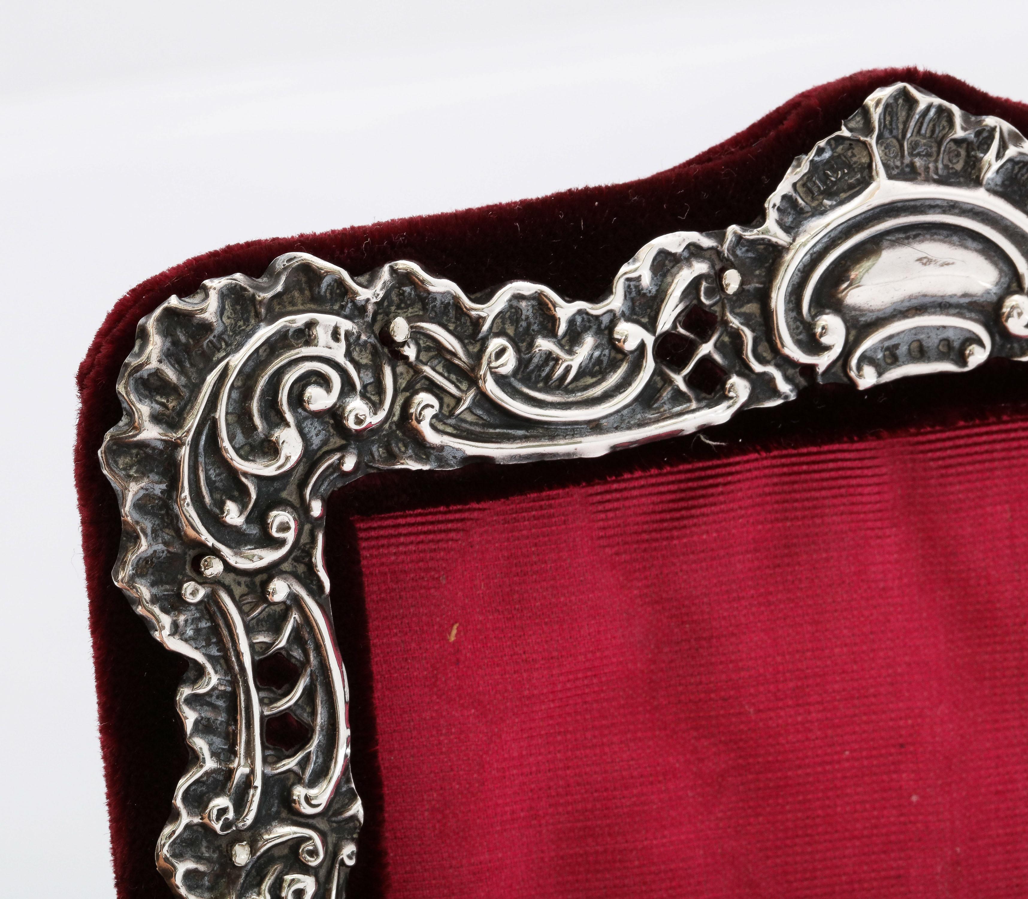 Edwardian Period Victorian Style Sterling Silver Picture Frame For Sale 1