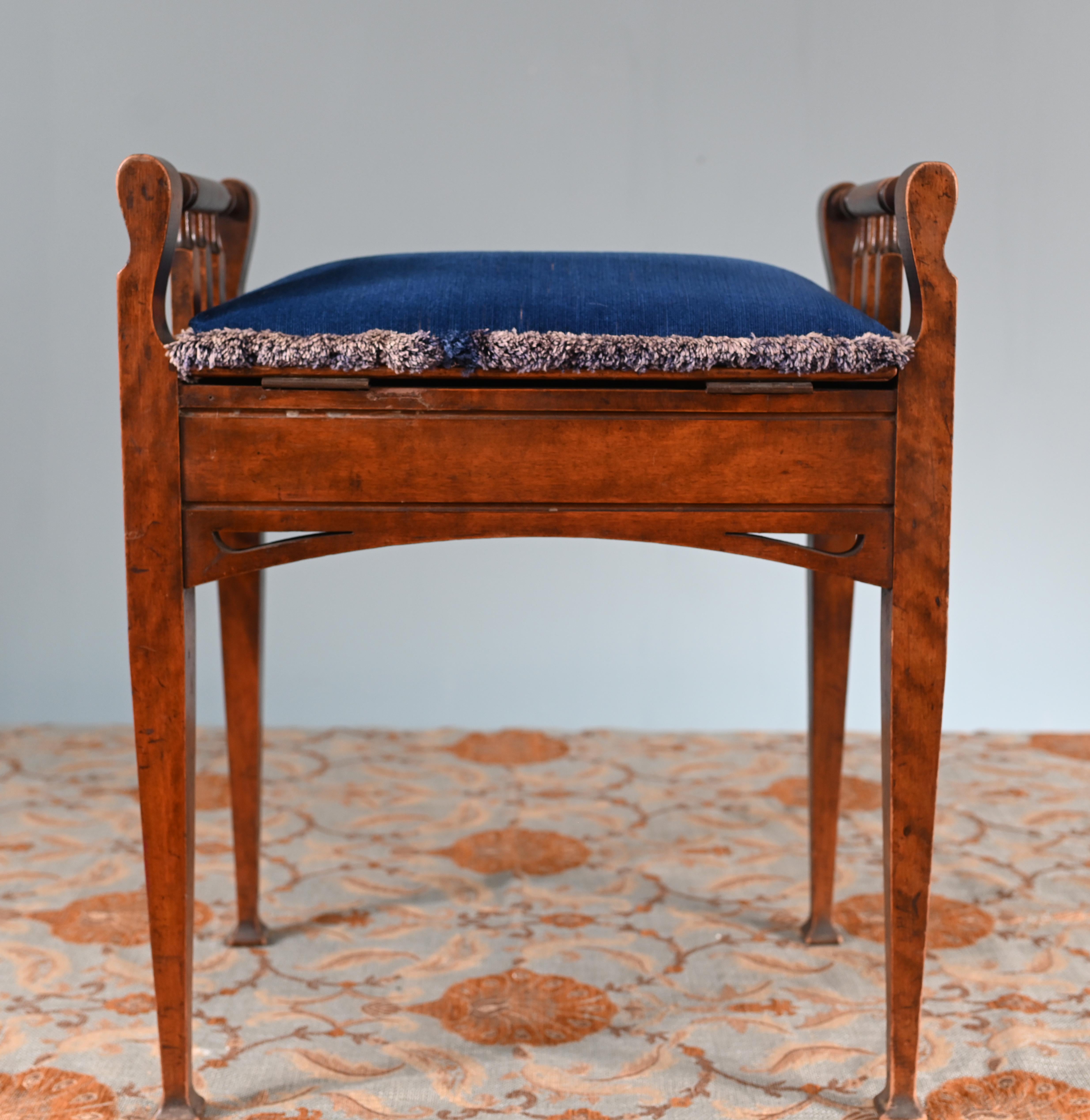 Tabouret de piano édouardien Noyer 1910 Siège en vente 1