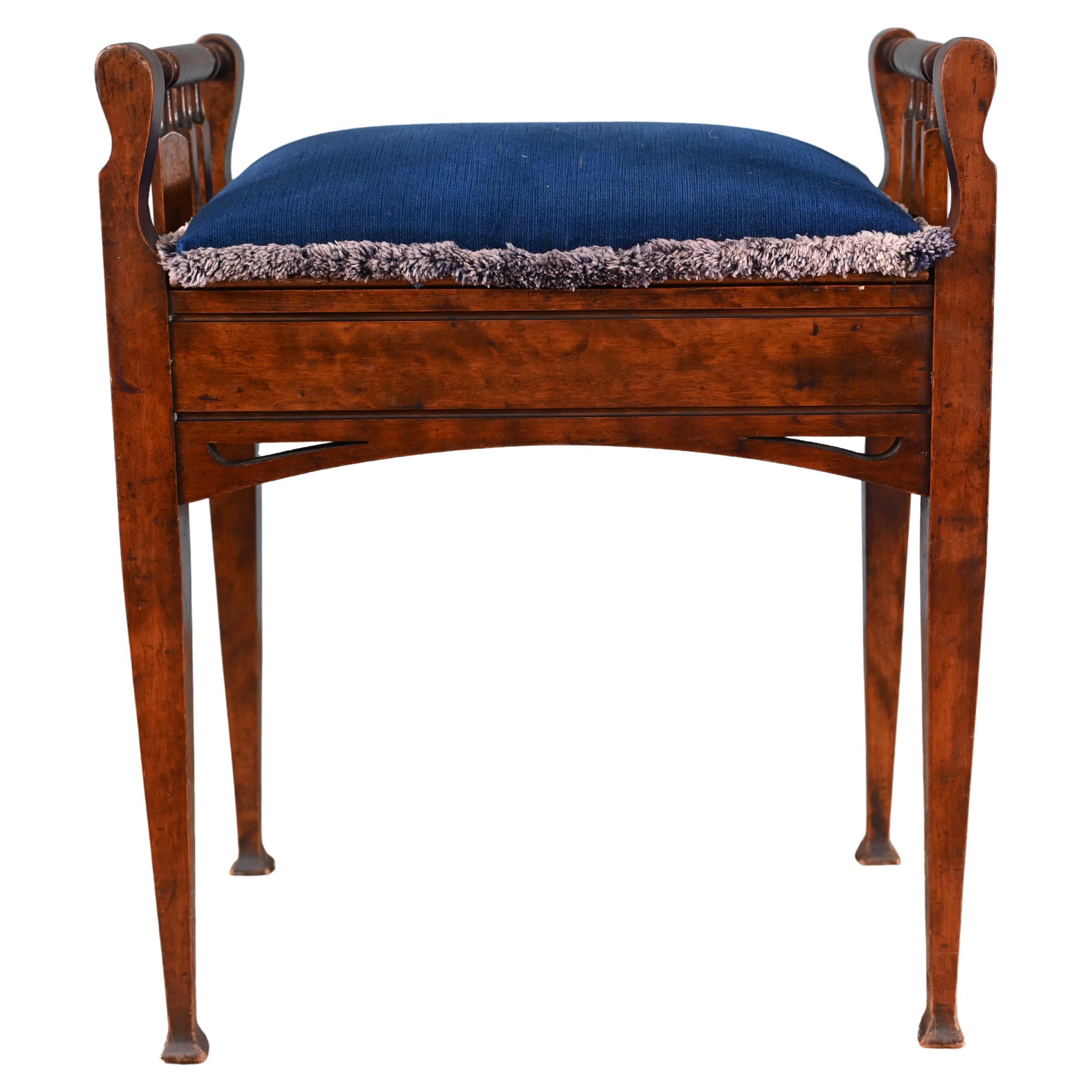 Tabouret de piano édouardien Noyer 1910 Siège en vente