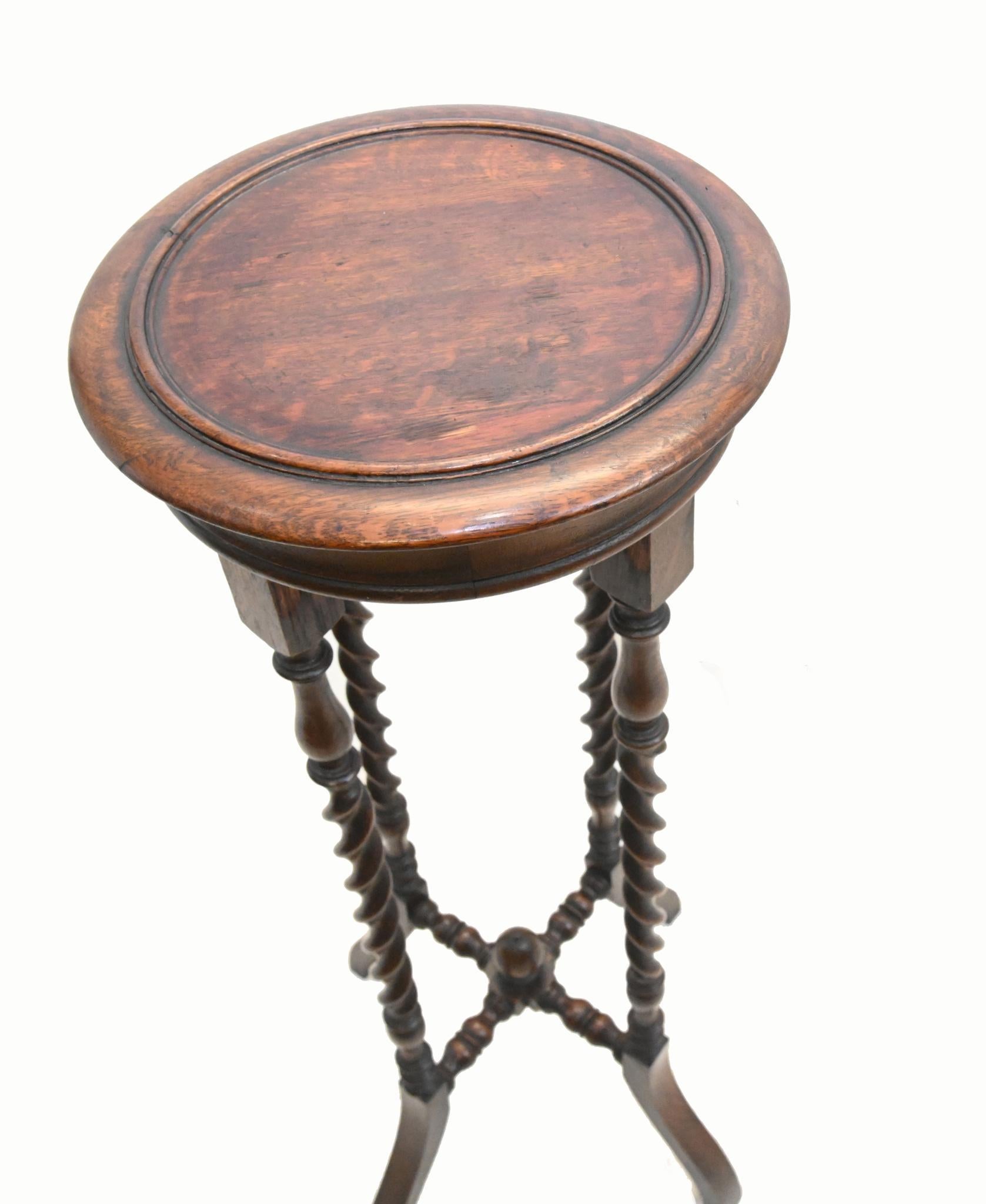 Edwardian mahogany candle twist plant stand or bust stand circa 1890
Quirky interior pieces with unusual design
Bought from a private house sale in London's Knightsbridge
Offered in great shape ready for home use right away
We ship to every corner