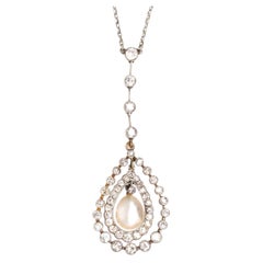 Collier édouardien en platine et or 18 carats, avec diamants et perles naturelles d'eau de mer