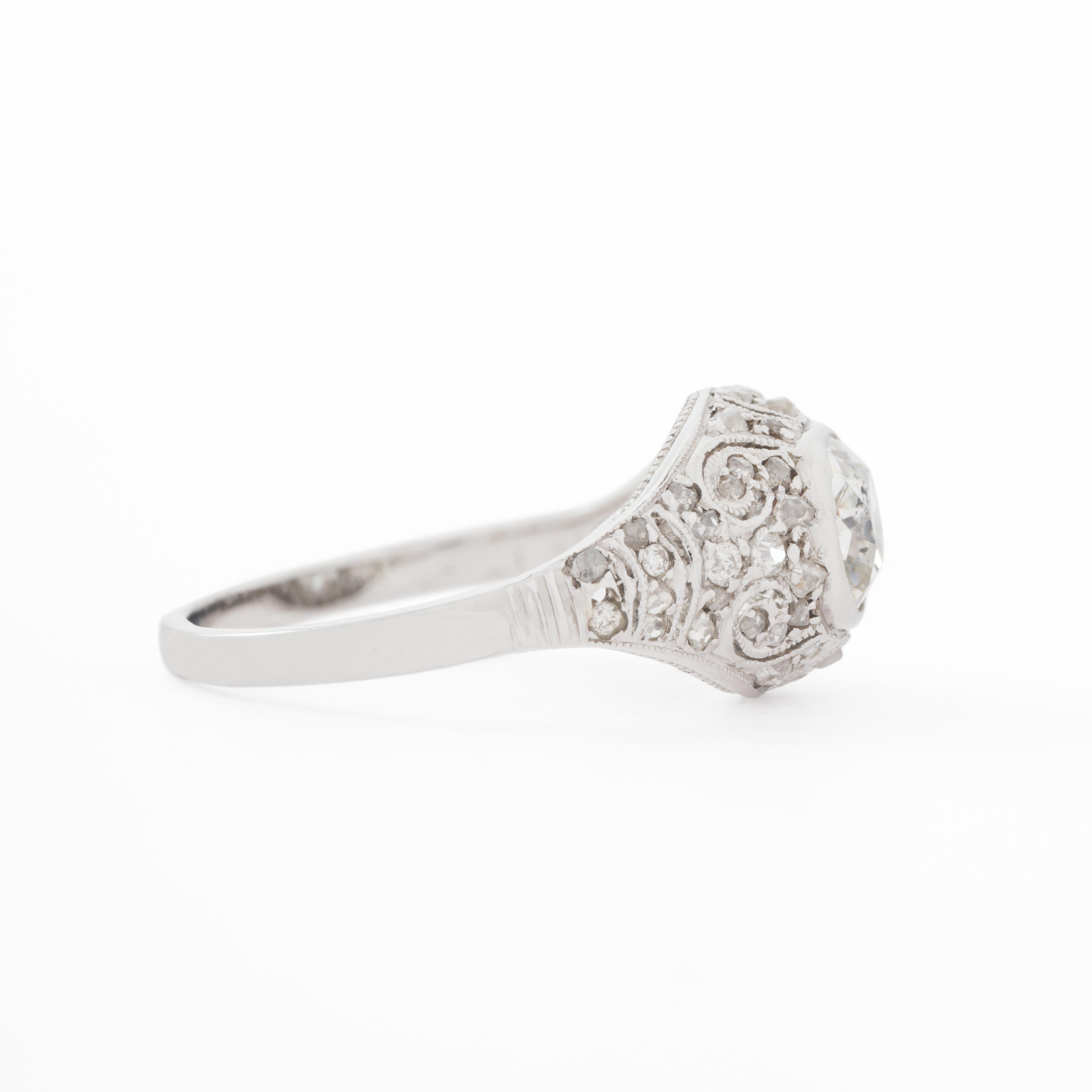 Anello edoardiano in platino e diamanti taglio cuscino da 1,0 carati In condizioni buone in vendita a New York, NY