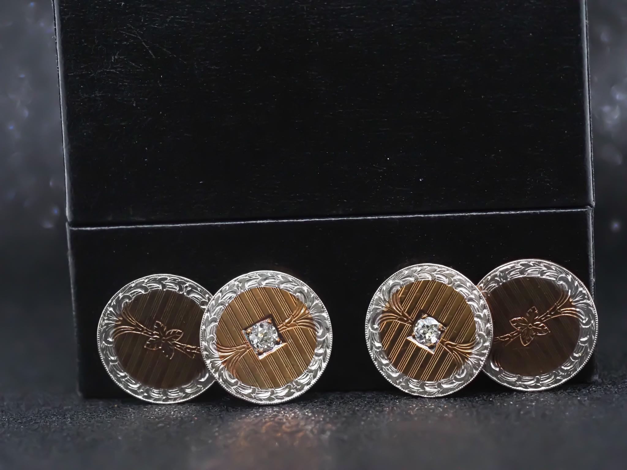 Année : 1900

Détails de l'article :
Type de métal : Platine et or jaune 14K [poinçonné et testé].
Poids : 10.7 grammes

Détails du diamant : .20ct poids total, Old Mine Brilliant, couleur H, pureté VS

Condit : Excellent