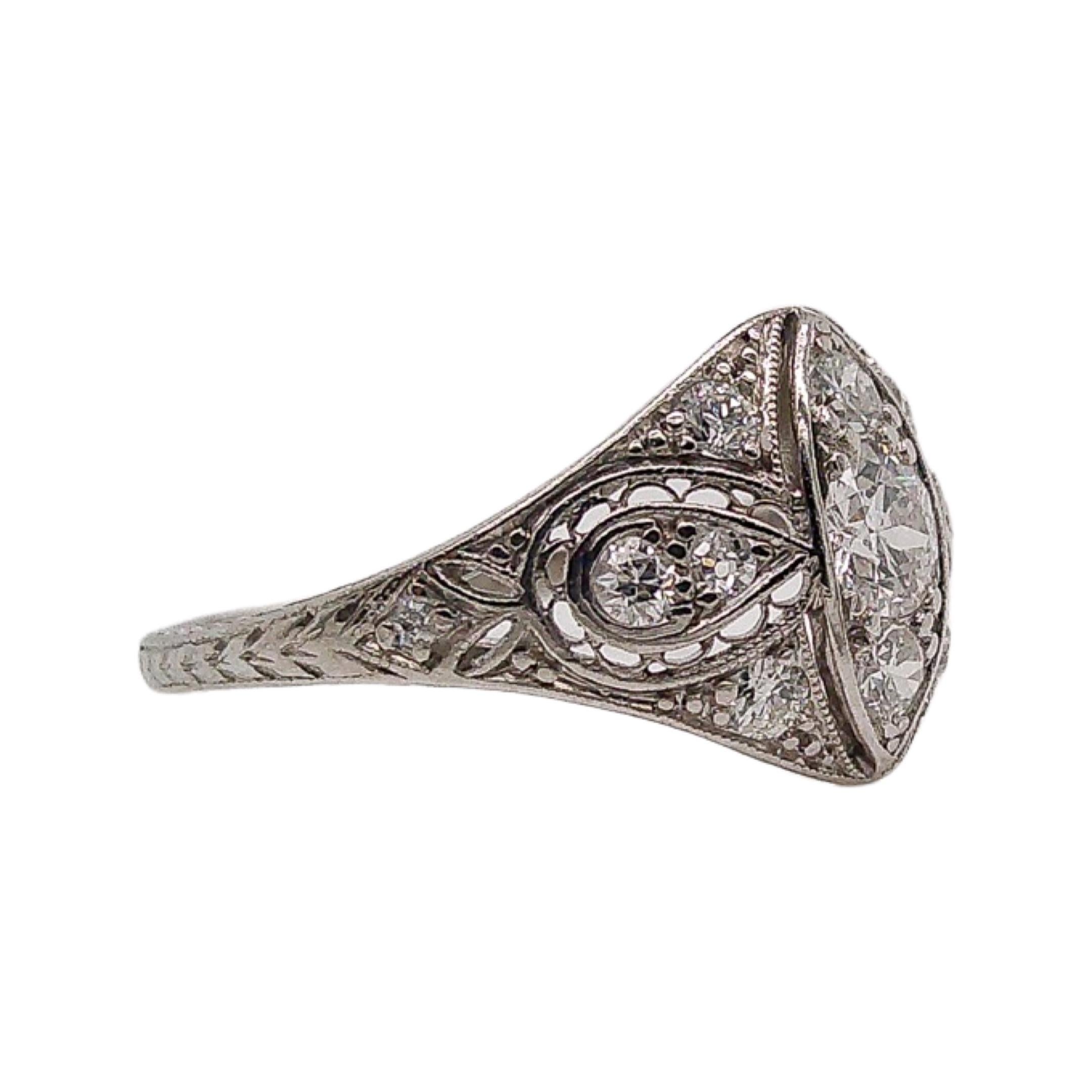 Edwardian Platinum and Diamond Ring In Excellent Condition For Sale In Montgomery, AL