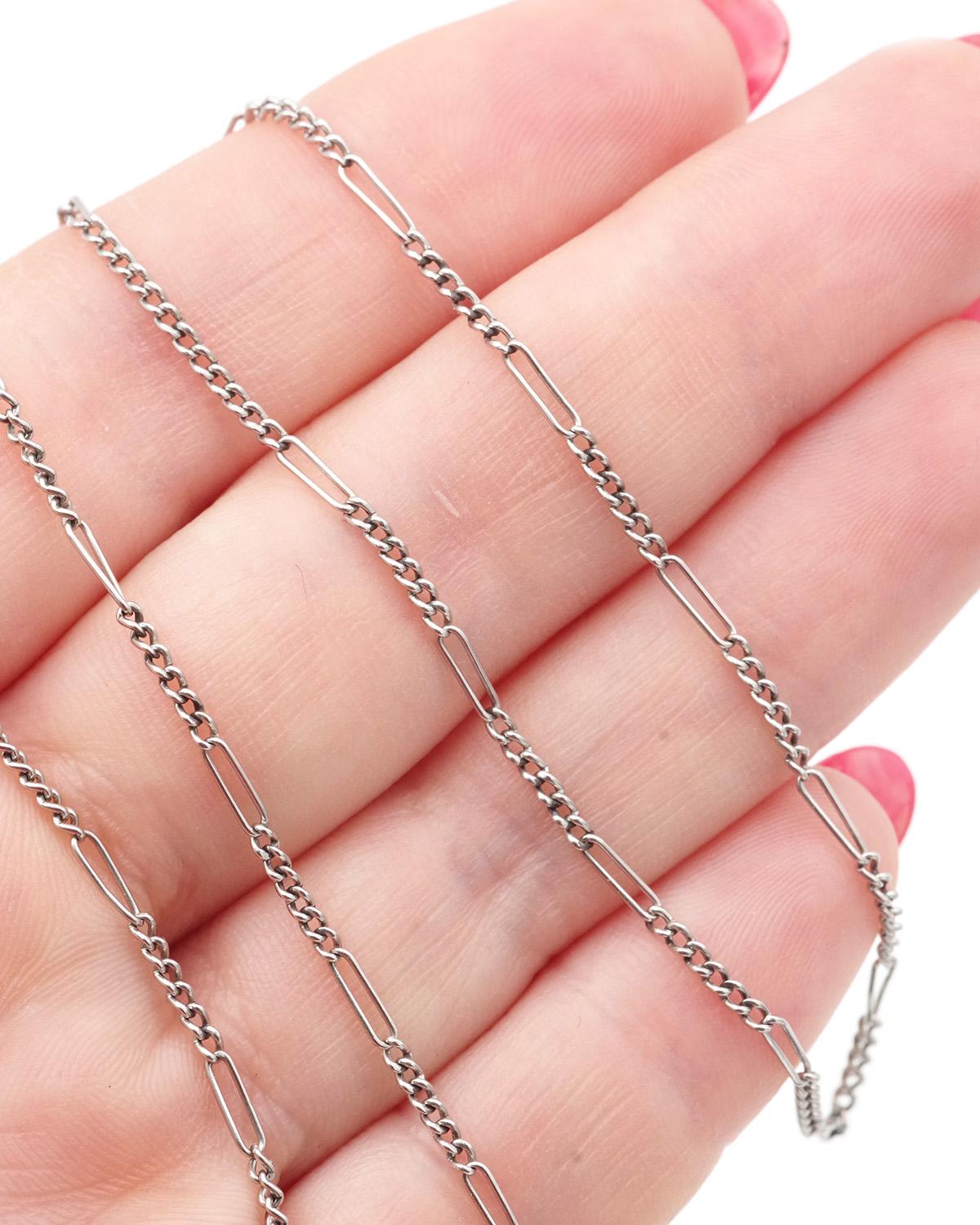 Art Deco Edwardian platinum chain with alternating links, antique chain For Sale