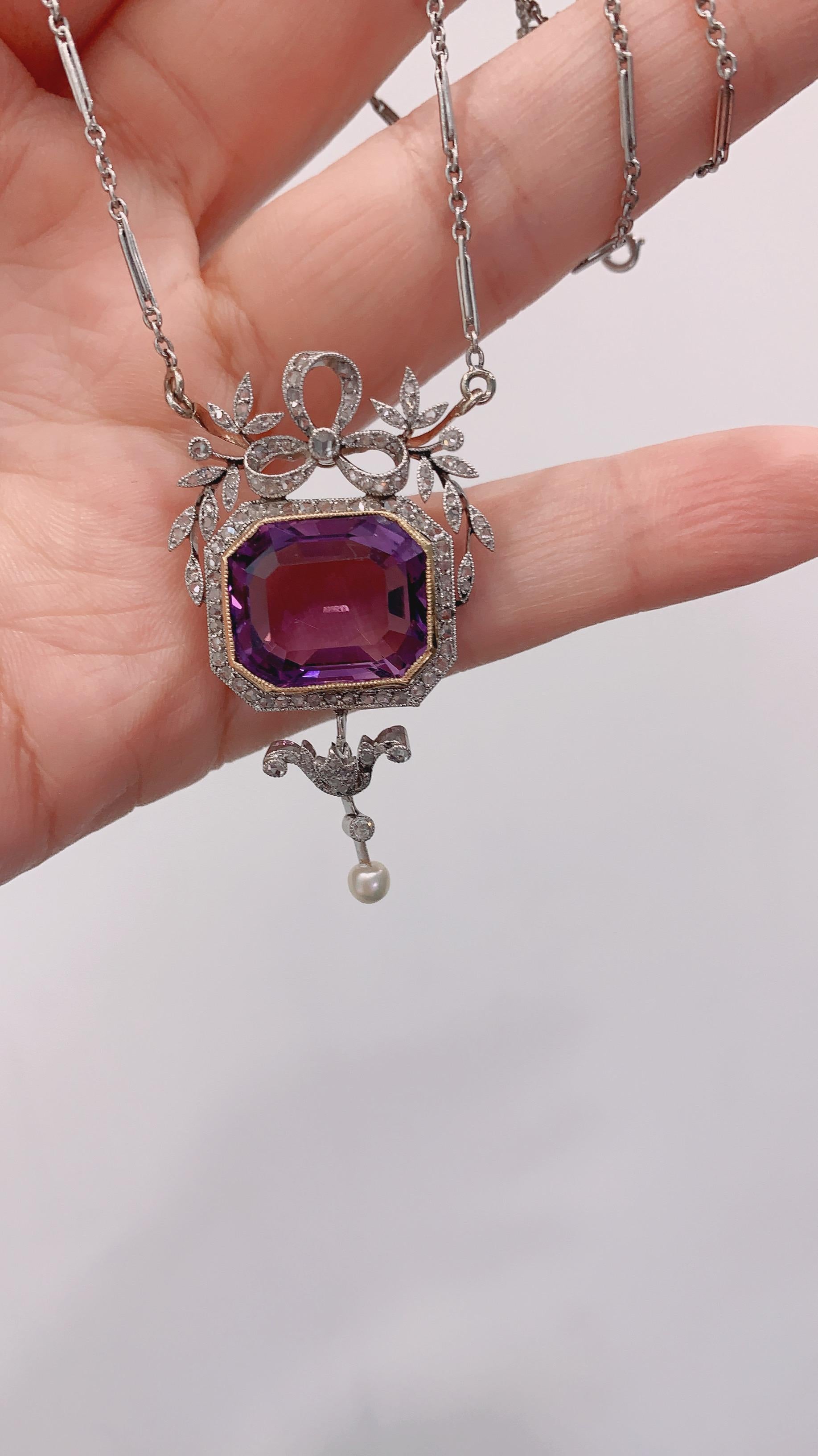 Edwardian platinum diamond and amethyst pendant necklace In Excellent Condition For Sale In Kowloon City District, HK