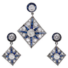 Set di orecchini e ciondoli in platino edoardiano con diamanti e zaffiri a forma di stella