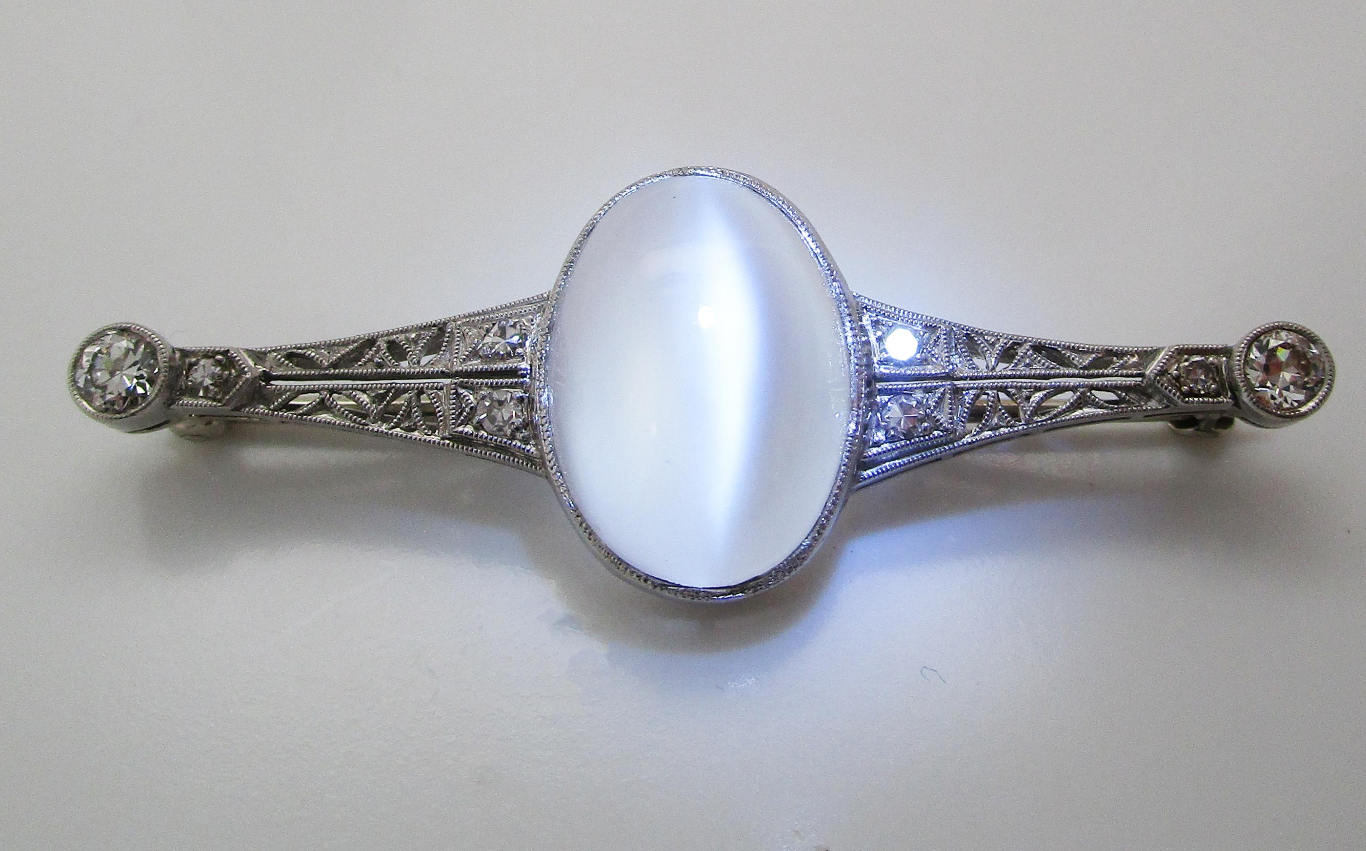 Edwardian Platinum Filigree Diamond and Cat’s Eye Moonstone Pin For Sale 3