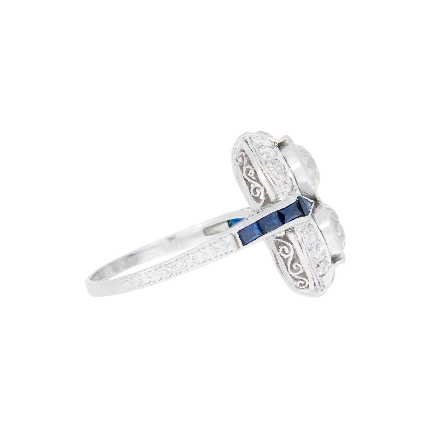 Edoardiano Anello francese in platino edoardiano con diamante e zaffiro in vendita