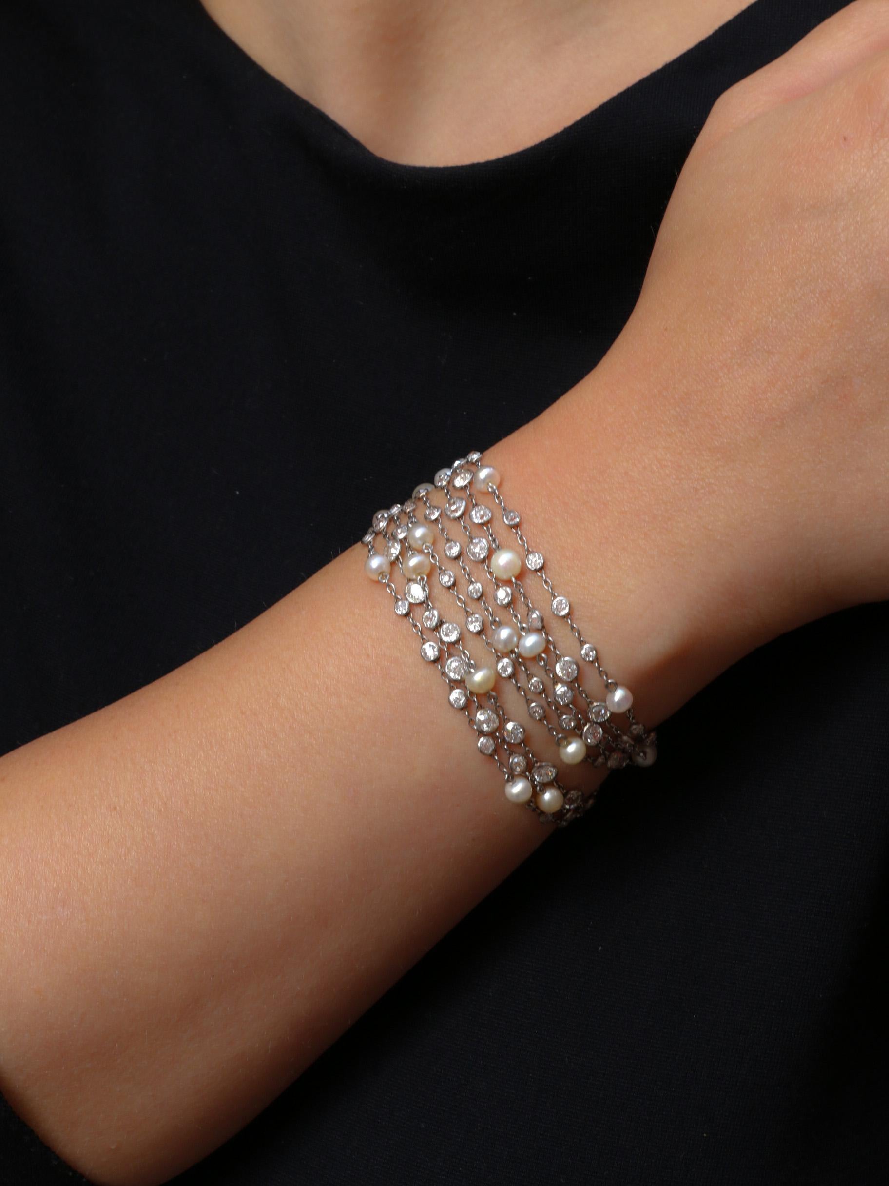 Edoardiano Collana lunga edoardiana in platino con perle naturali e diamanti in vendita