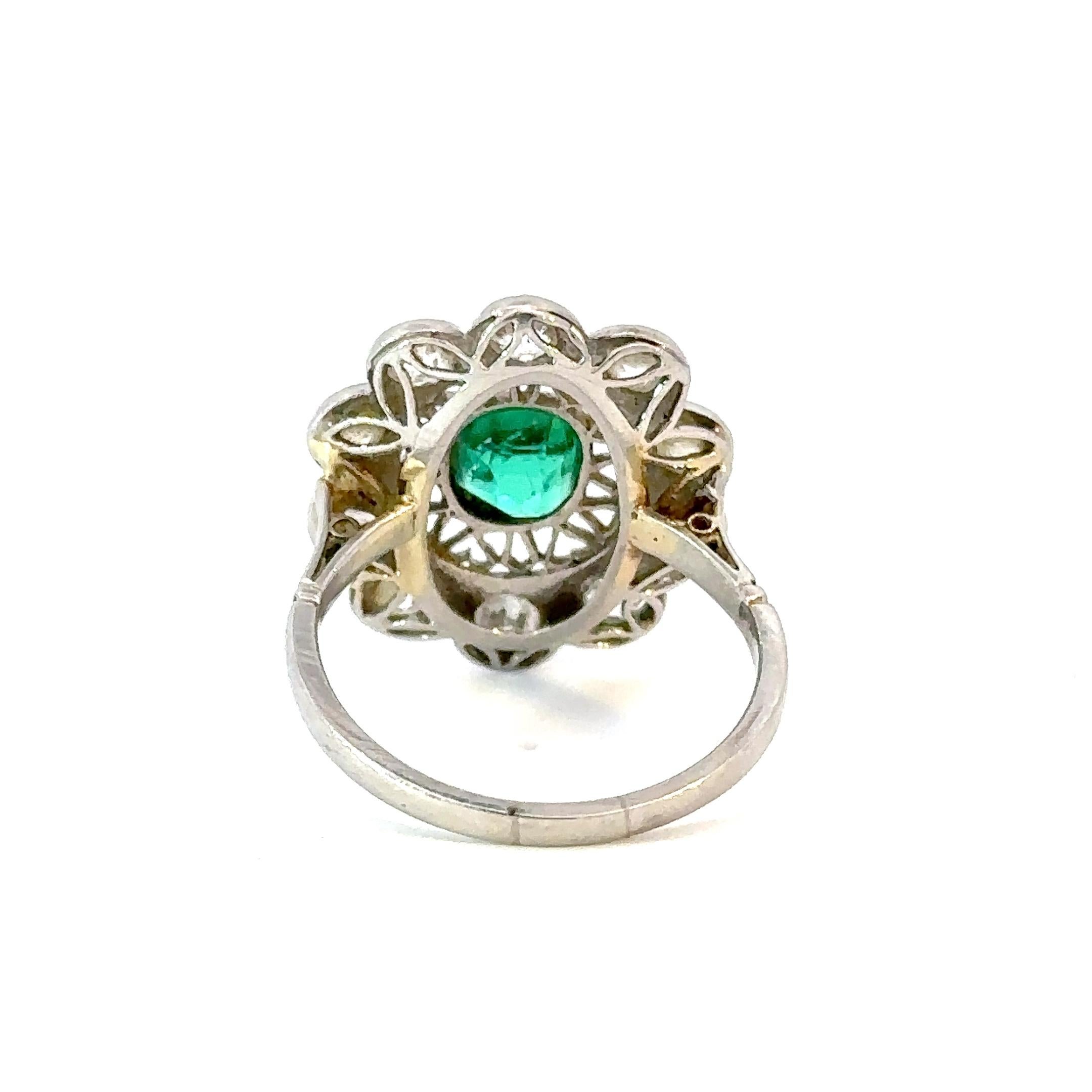 Edwardianischer Platinring - 1,10ct kolumbianischer Smaragd & Diamanten im Altschliff in einem Intr (Smaragdschliff) im Angebot