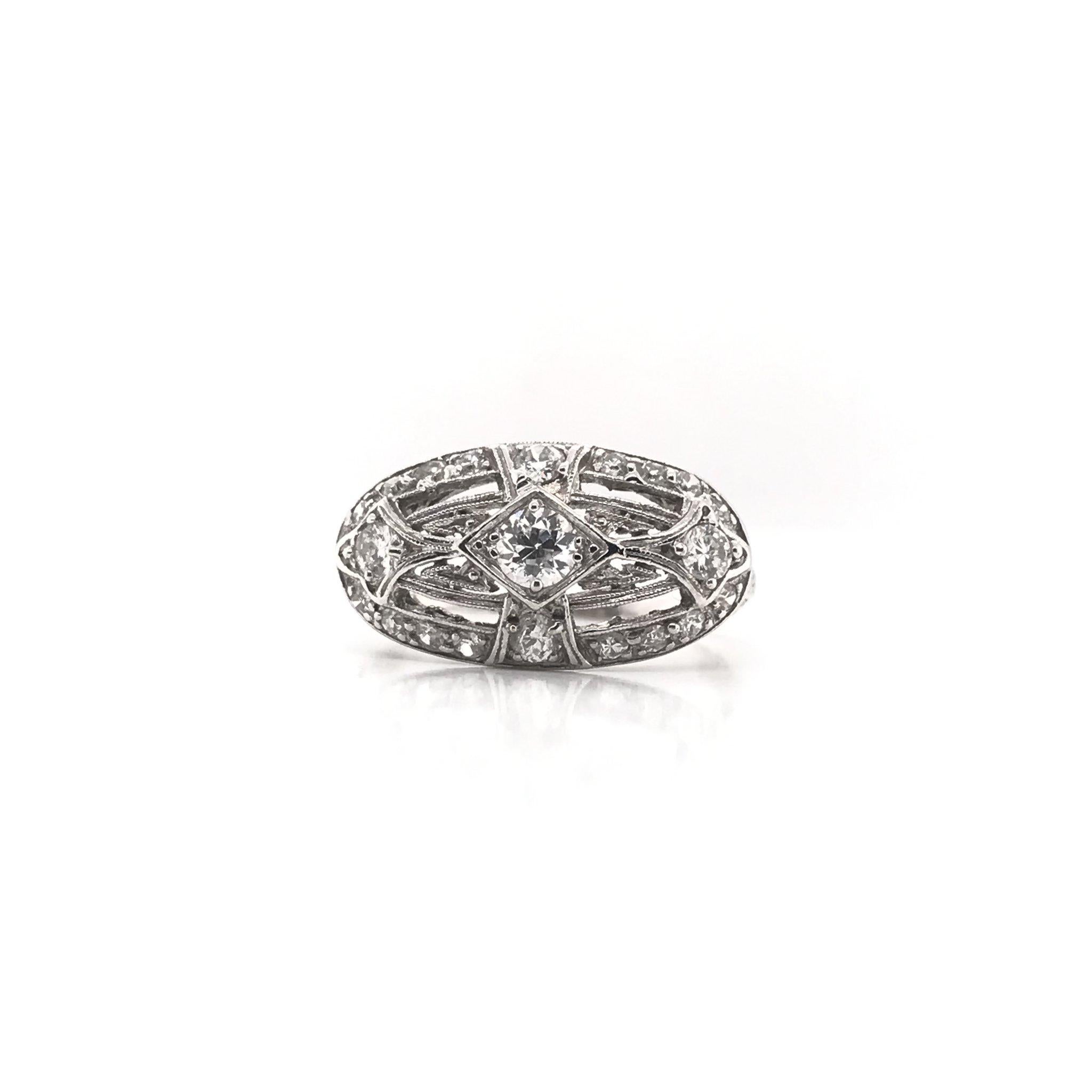 Edwardian Platinum Shield Style Filigree Ring In Good Condition In Montgomery, AL