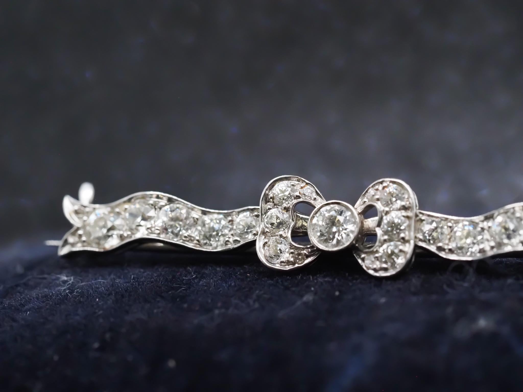 Edwardian Platinum Tiffany & Co. Old European Diamond Ribbon Brooch For Sale 3