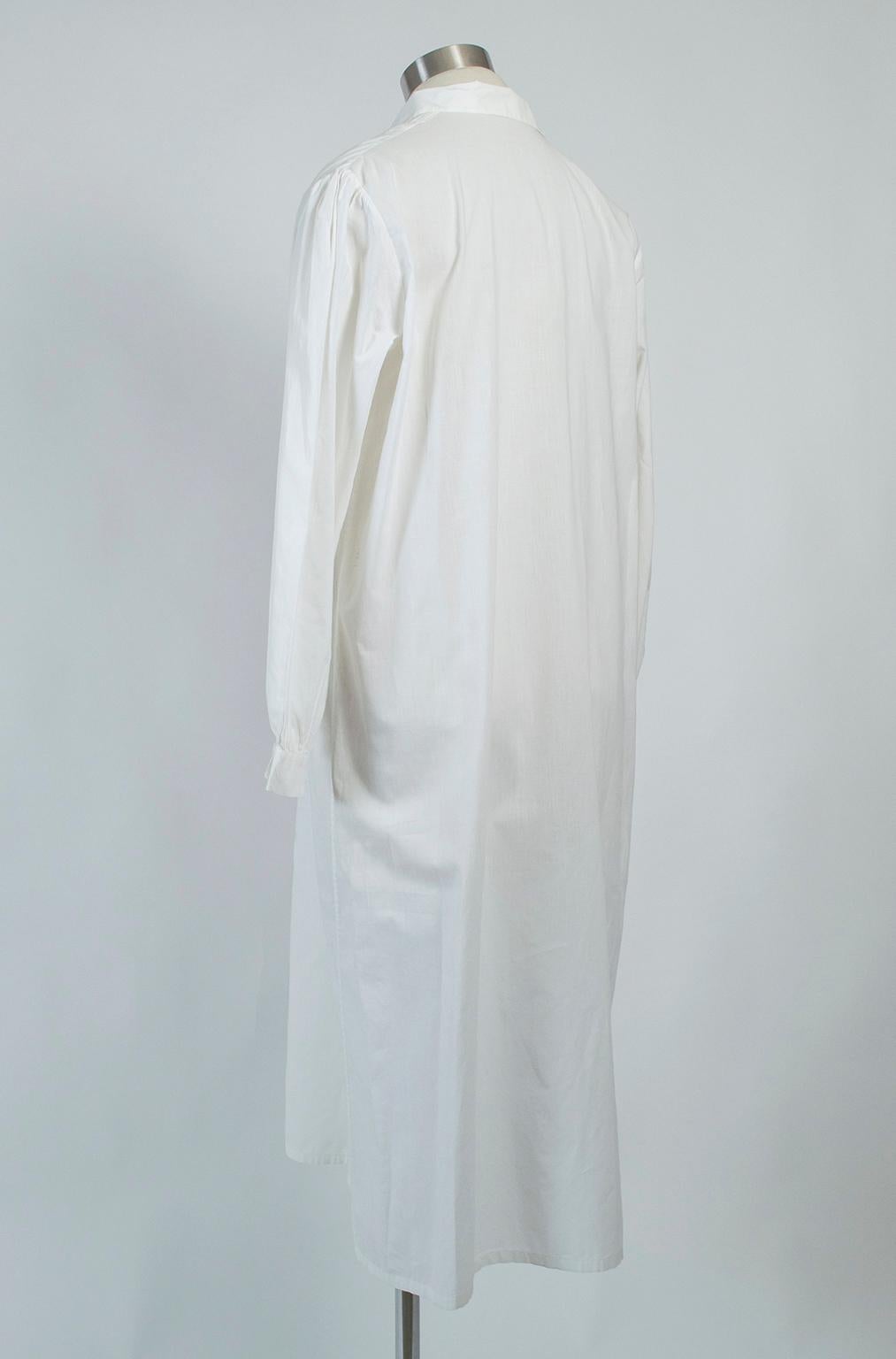 Weißes Nachthemd aus bestickter Baumwolle und Poplin im Edwardianischen Stil - M, 1910er Jahre Damen im Angebot