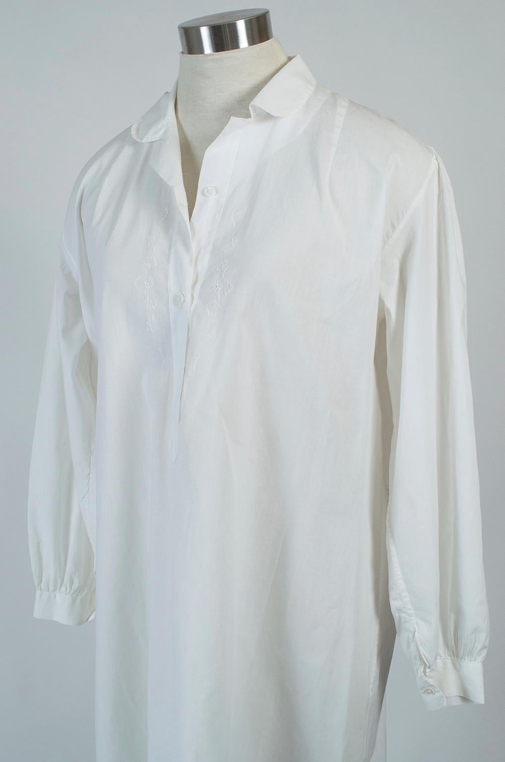 Gray Edwardian White Embroidered Cotton Poplin Nightshirt Sleep Shirt - M, 1910s For Sale