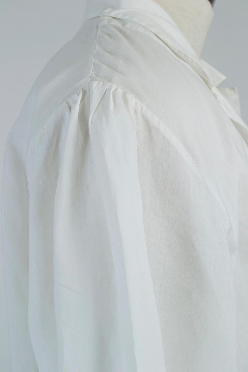 Edwardian White Embroidered Cotton Poplin Nightshirt Sleep Shirt - M, 1910s For Sale 1